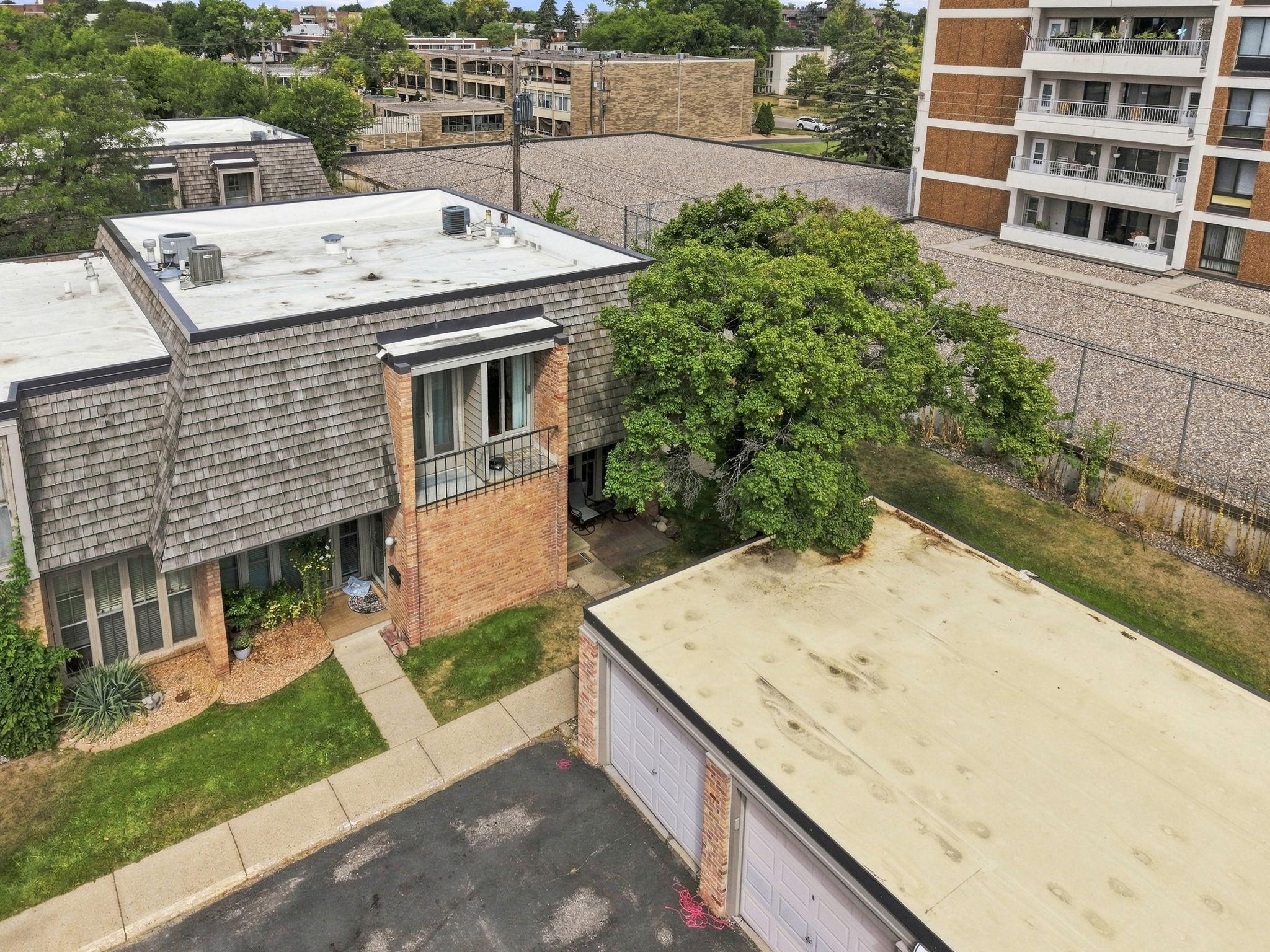 6399 Barrie Road