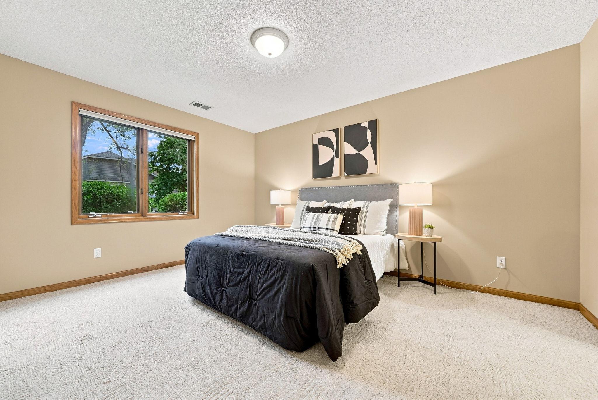4166 Thornhill Lane