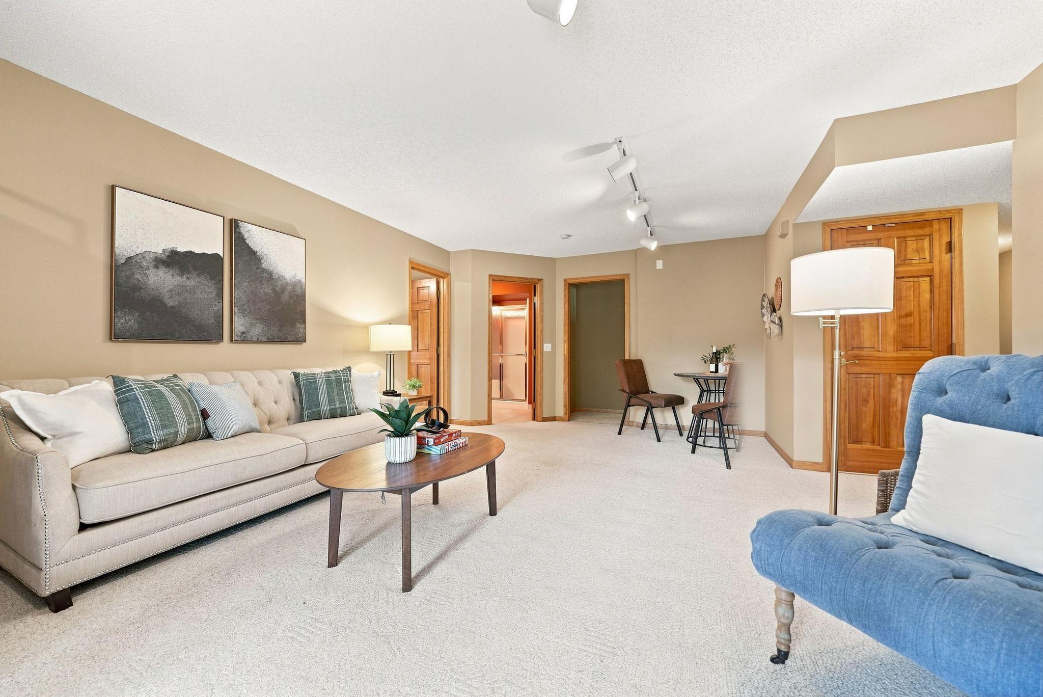 4166 Thornhill Lane