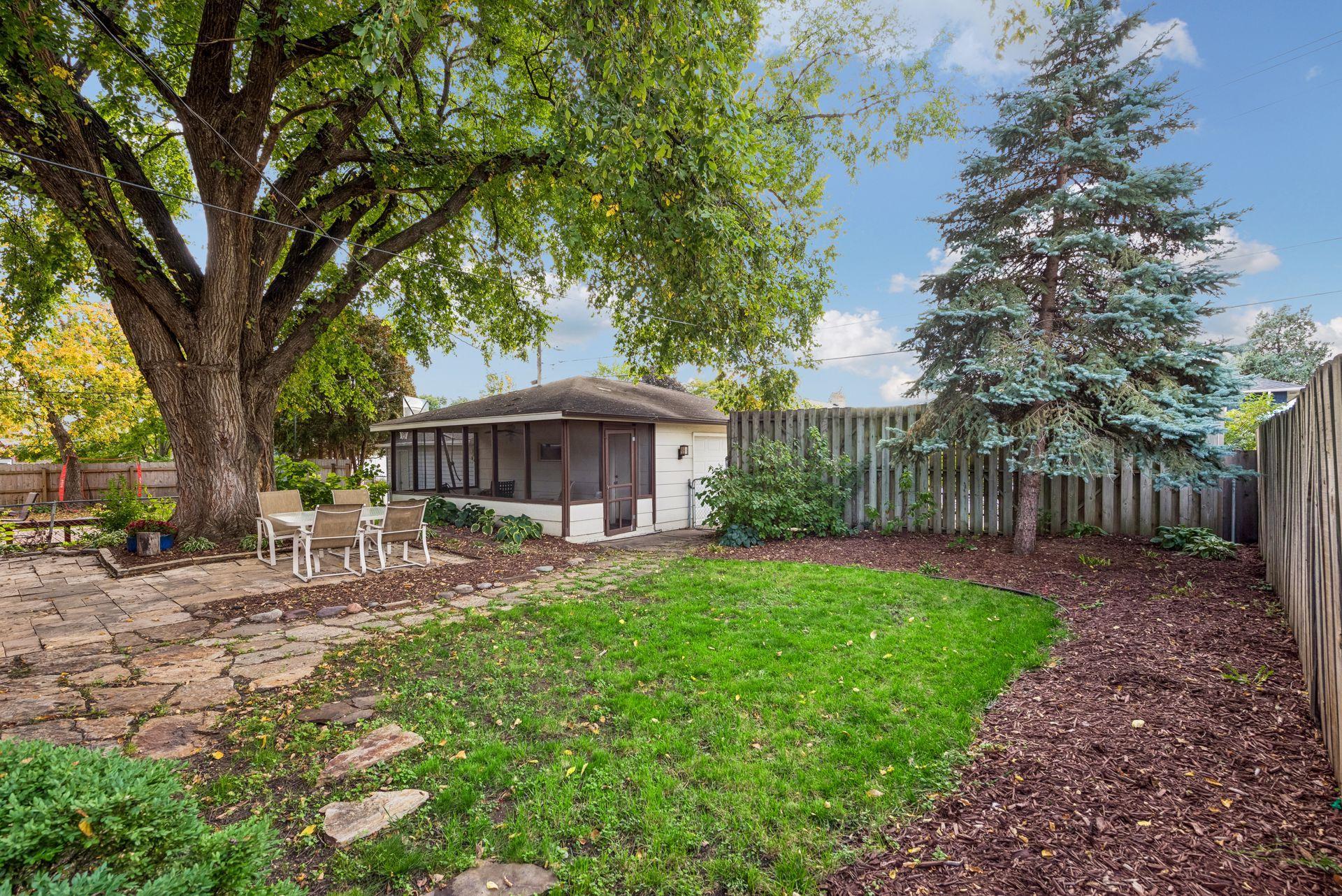 6032 Oliver Avenue S