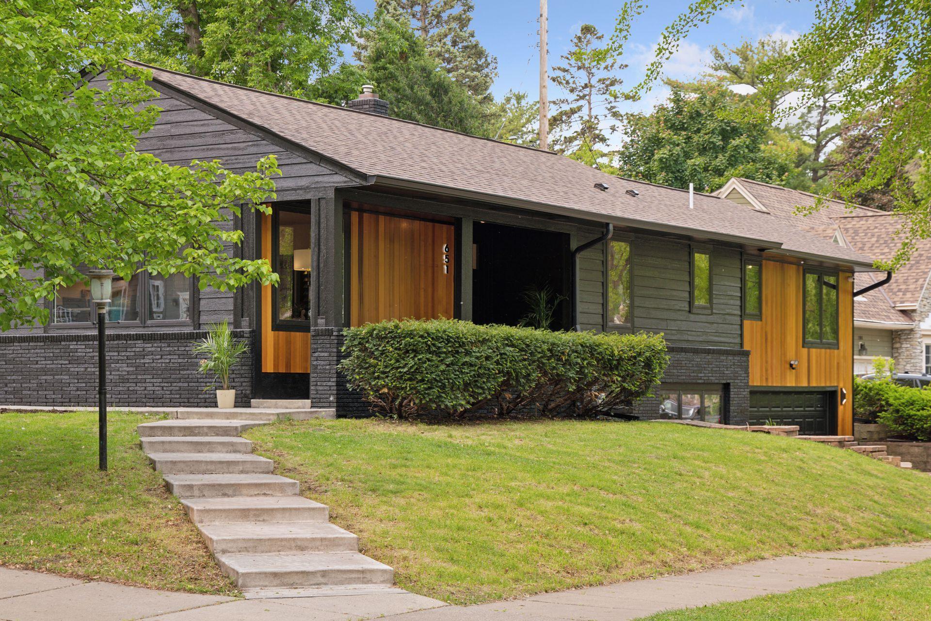 651 Sue Place