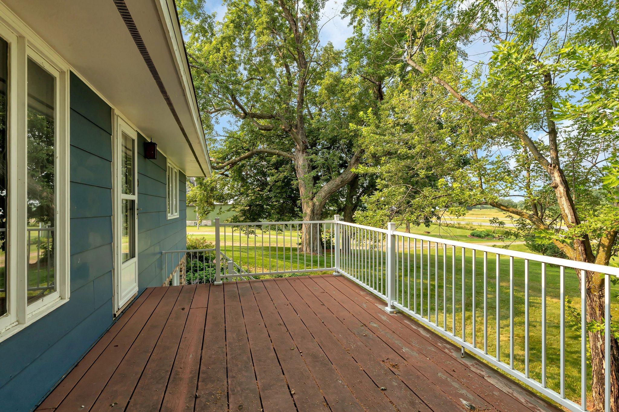 11162 US Highway 169