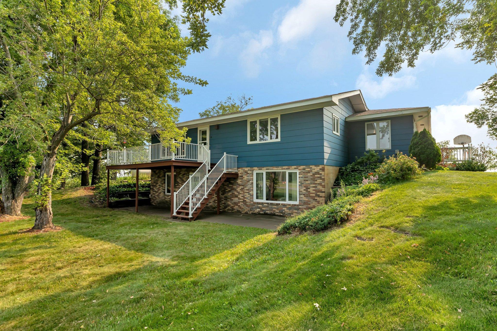 11162 US Highway 169
