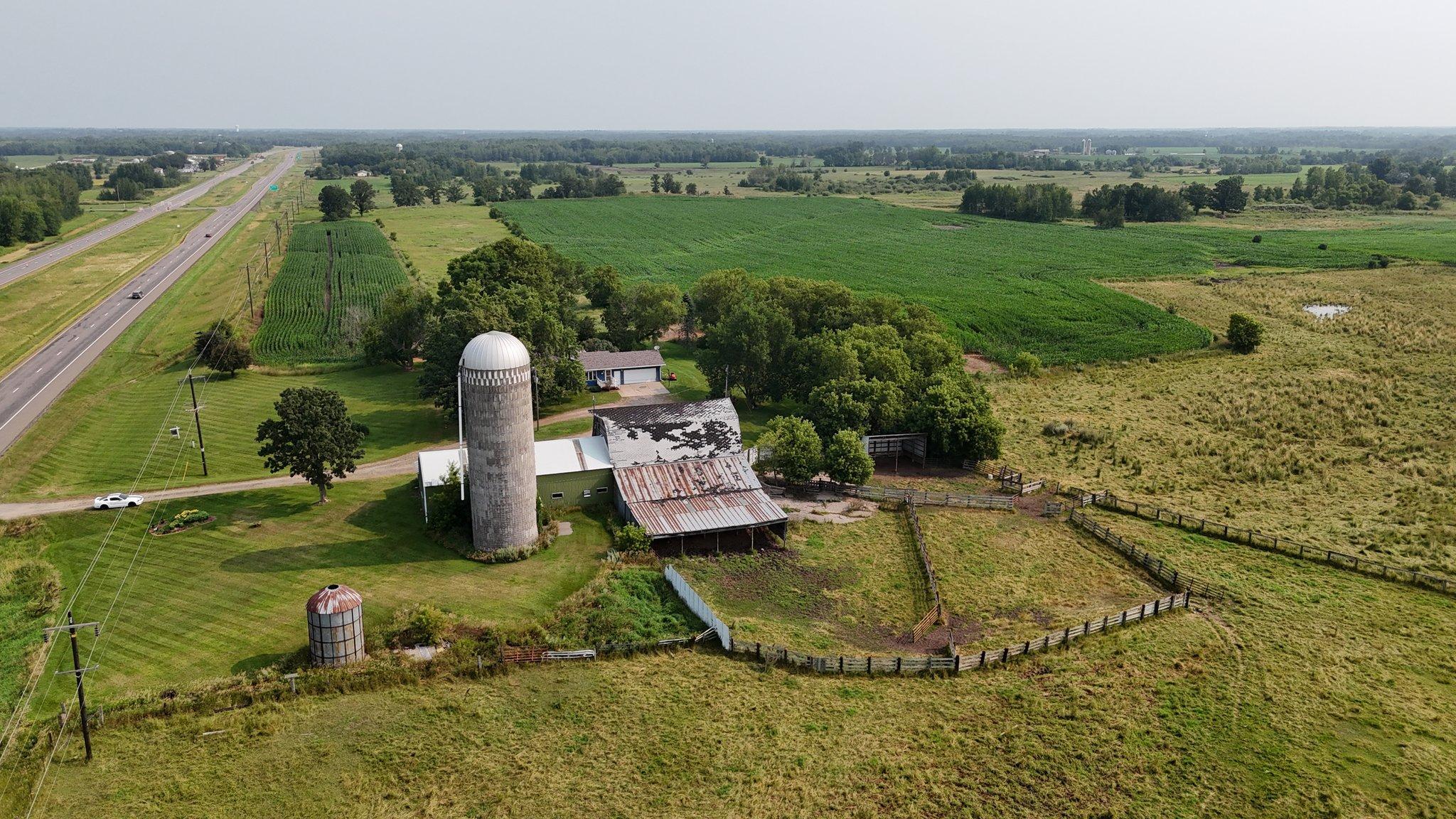 11162 US Highway 169