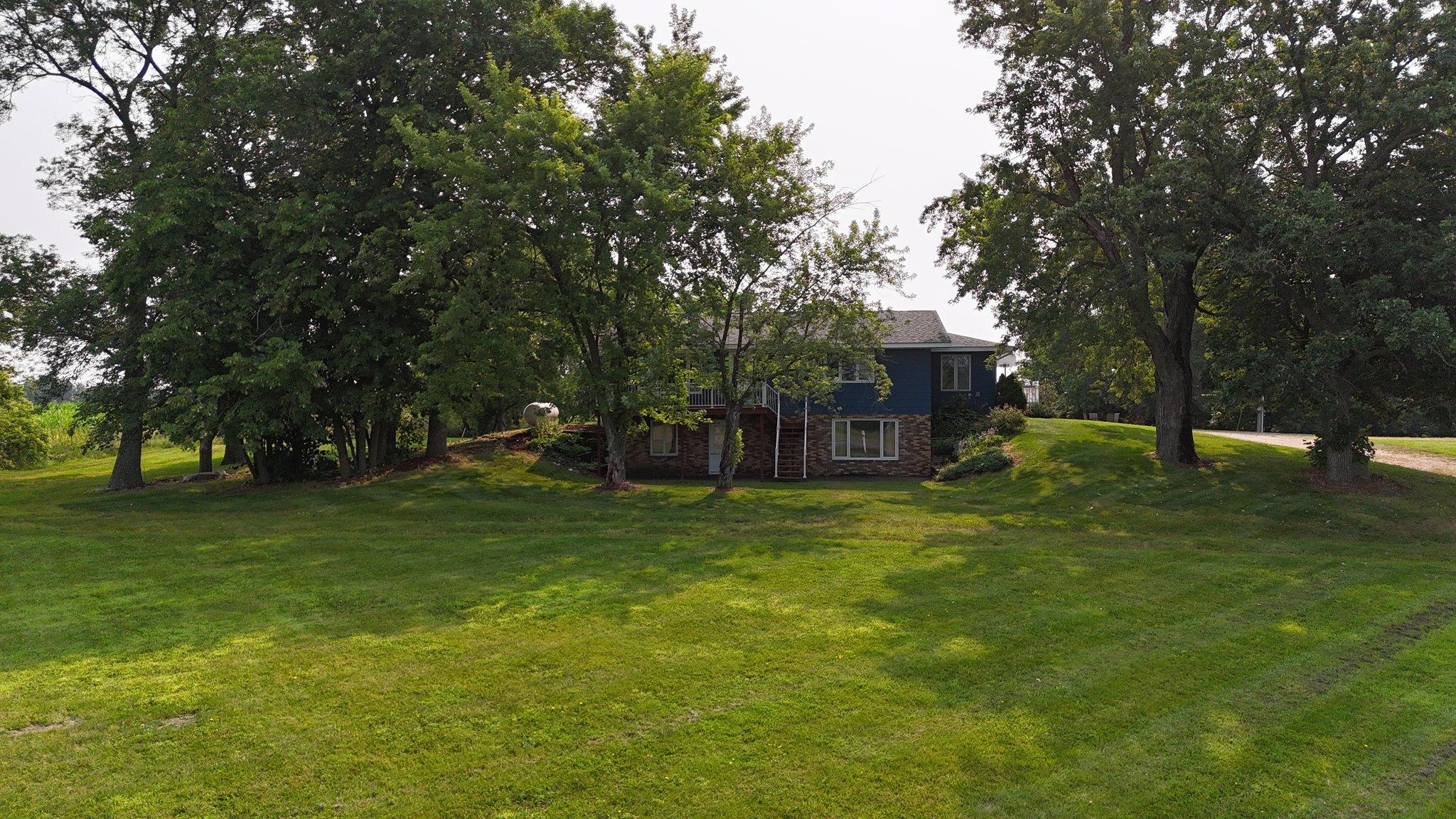 11162 US Highway 169