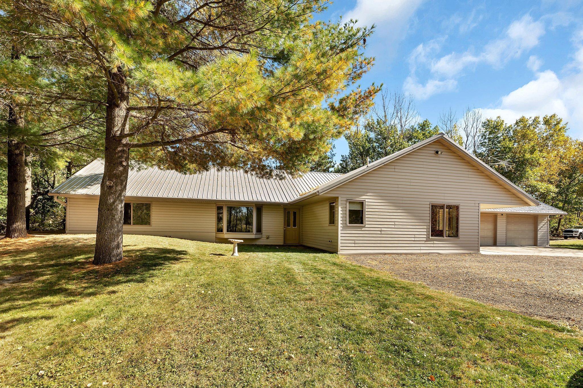 182 Highway 23