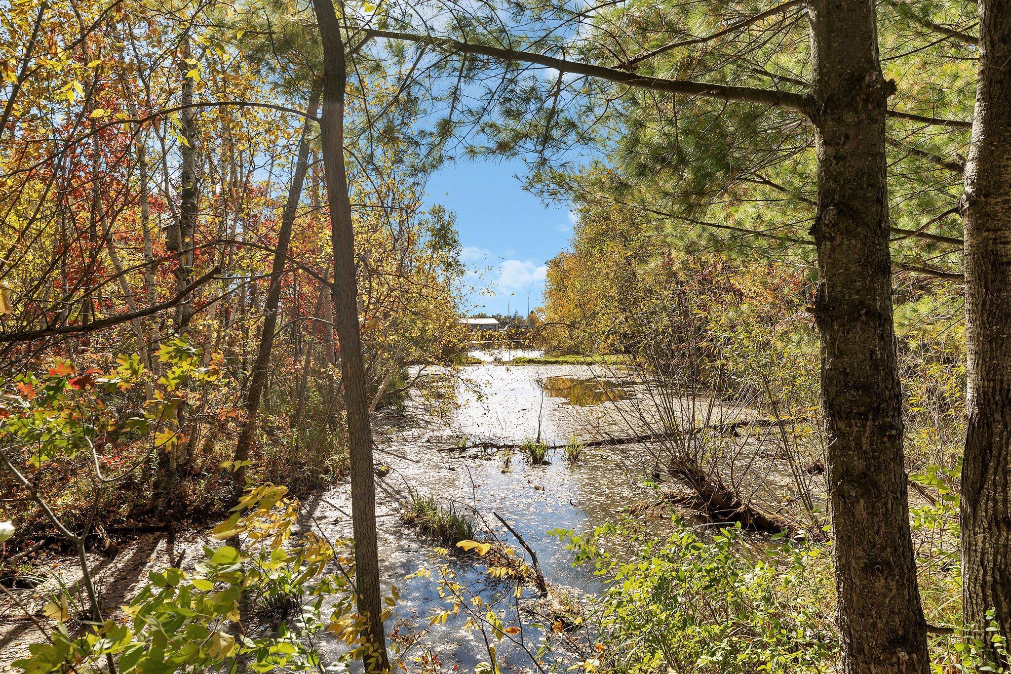 182 Highway 23
