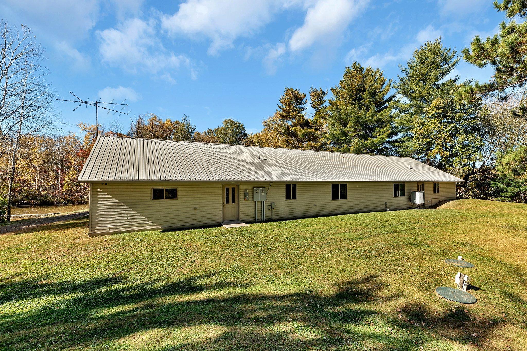 182 Highway 23