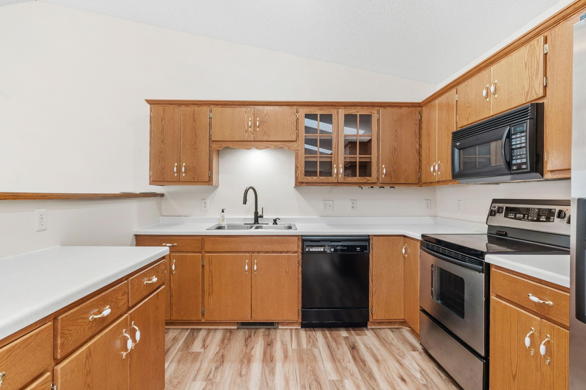 1385 Rum River Court