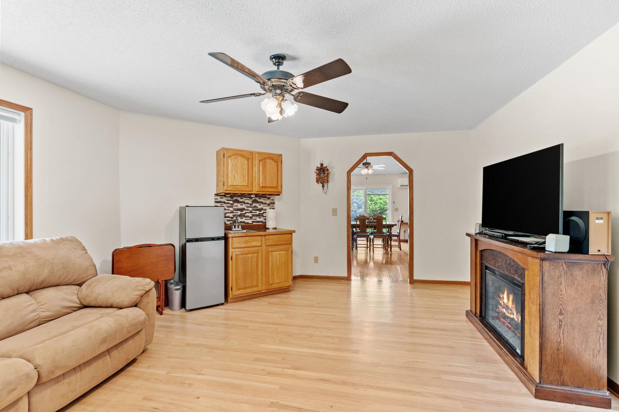 7154 Cedar Road