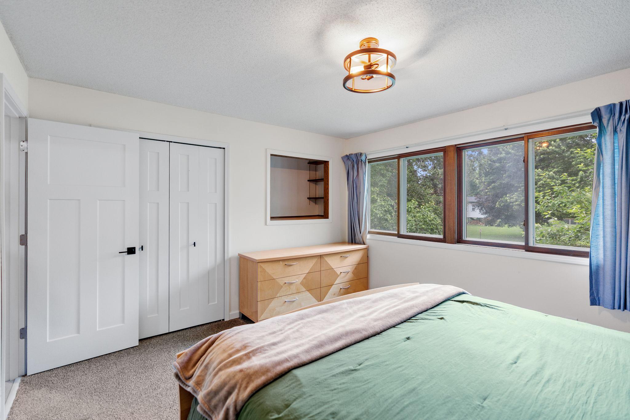 4366 Greenhaven Drive