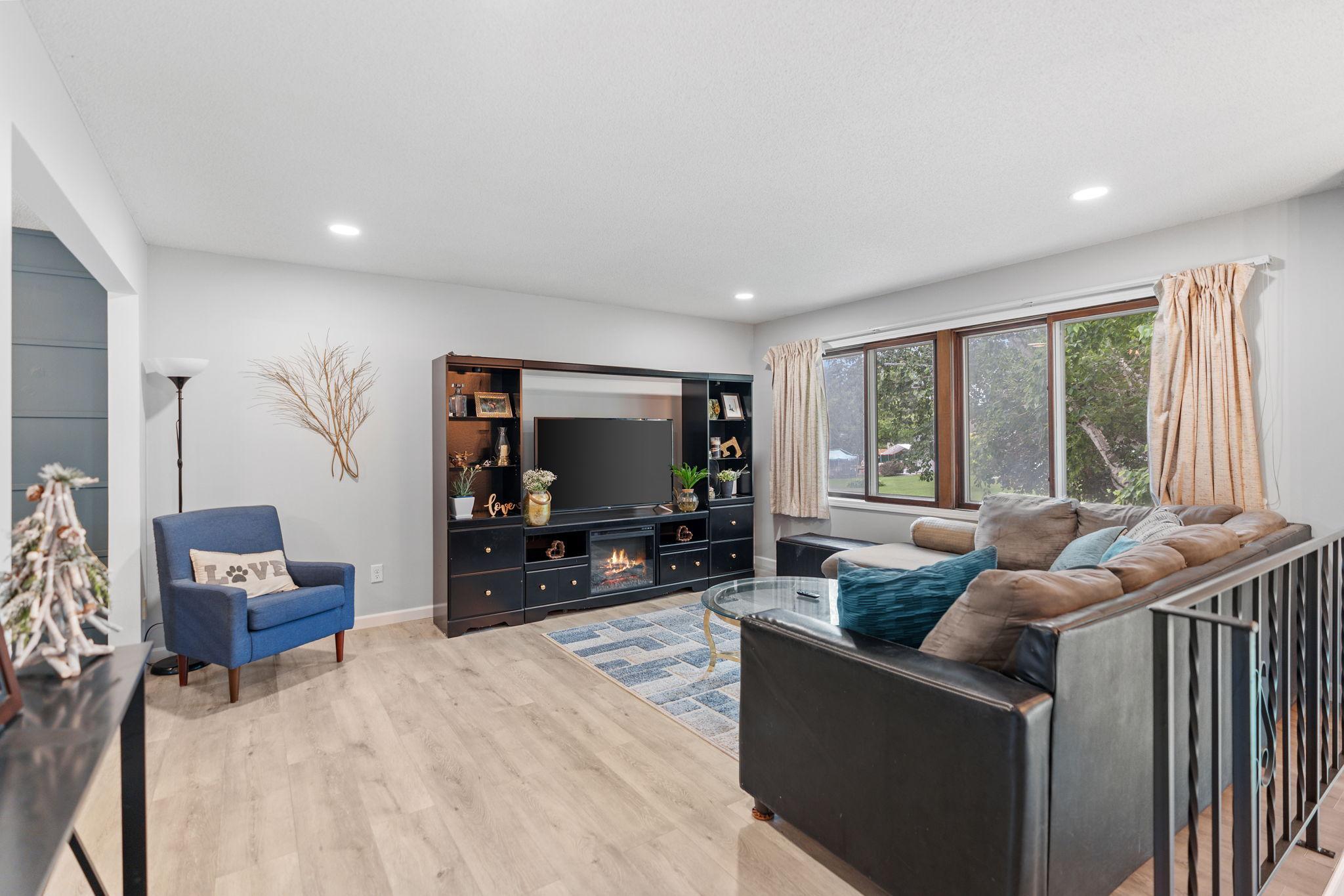 4366 Greenhaven Drive