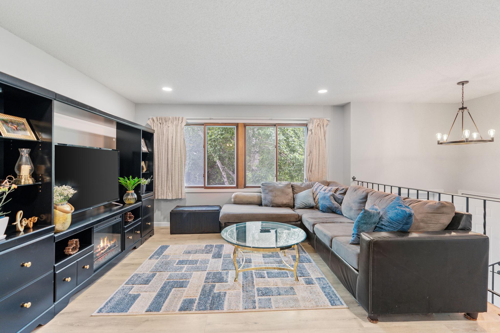 4366 Greenhaven Drive