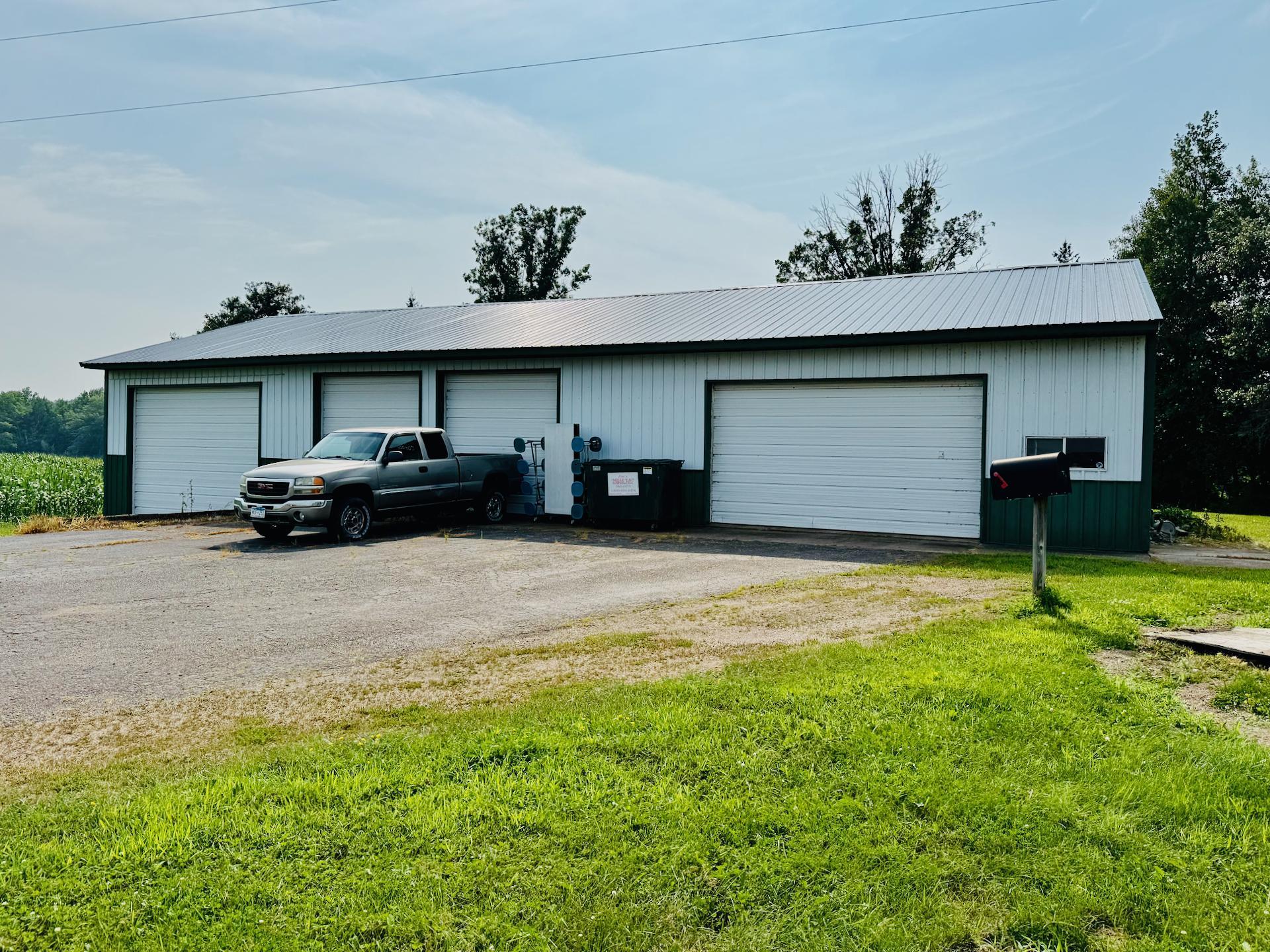 34321 US Highway 169