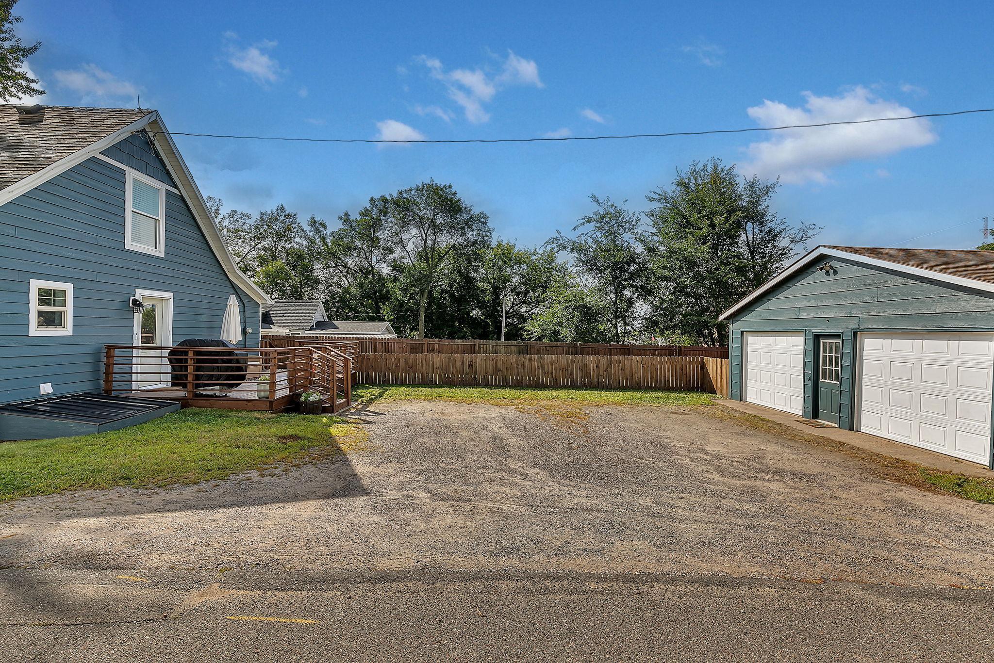 230 2nd Avenue NW