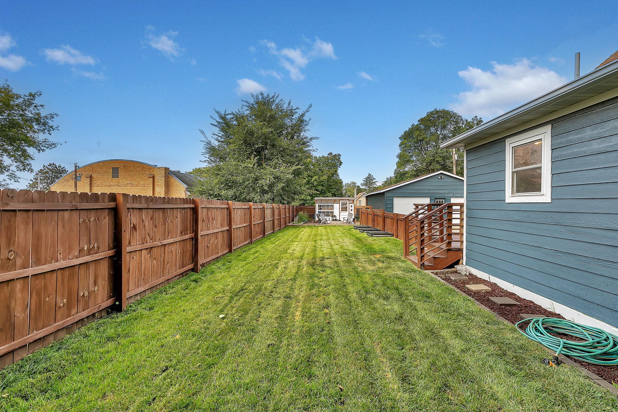 230 2nd Avenue NW