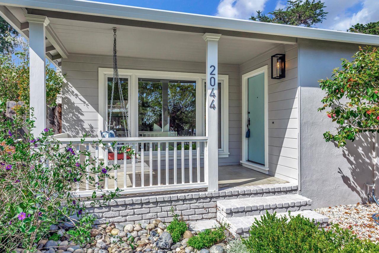 2044 Alameda De Las Pulgas