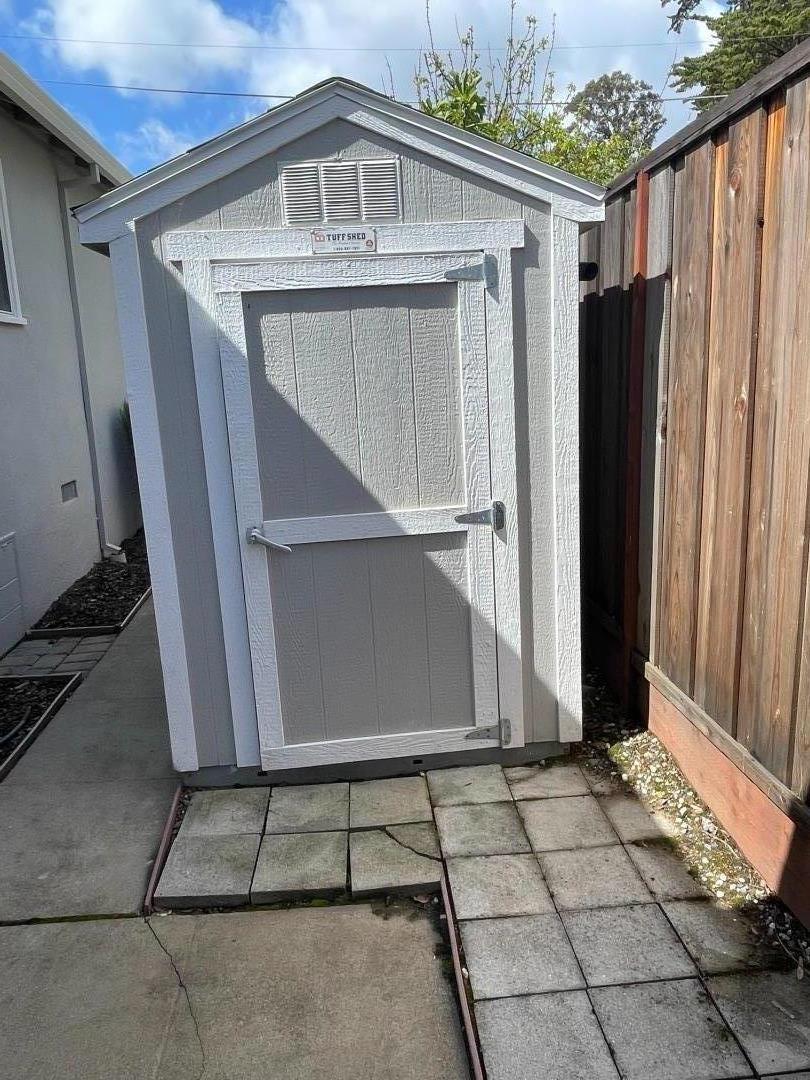 2044 Alameda De Las Pulgas