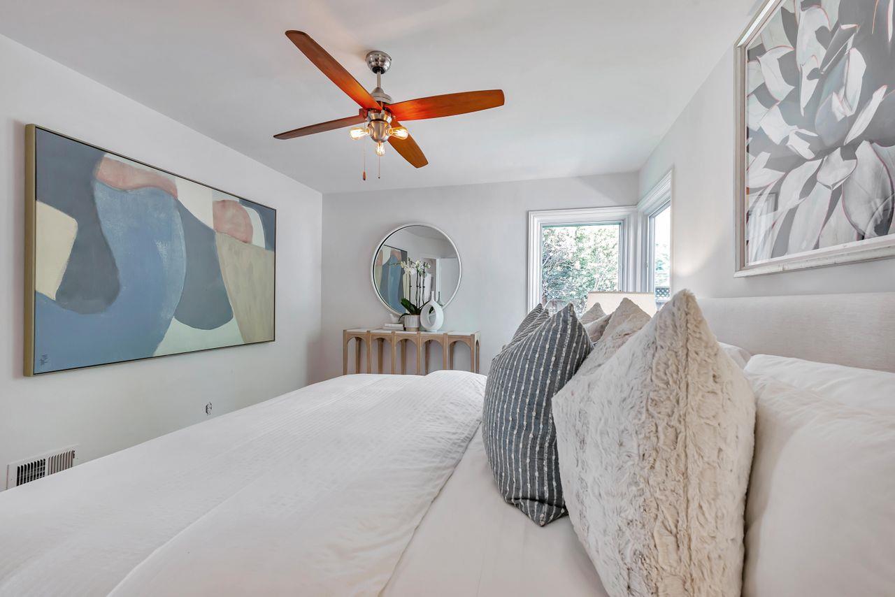 2044 Alameda De Las Pulgas