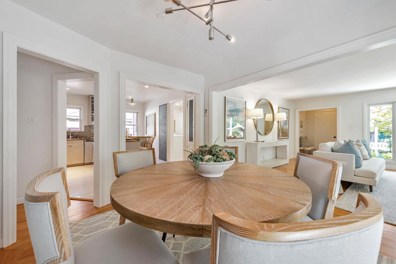 2044 Alameda De Las Pulgas