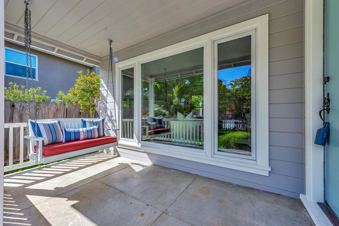 2044 Alameda De Las Pulgas