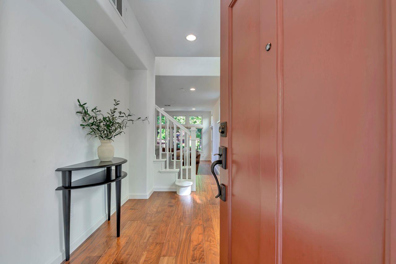 4243 Cashel ST