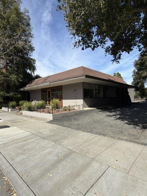 2211 Park BLVD