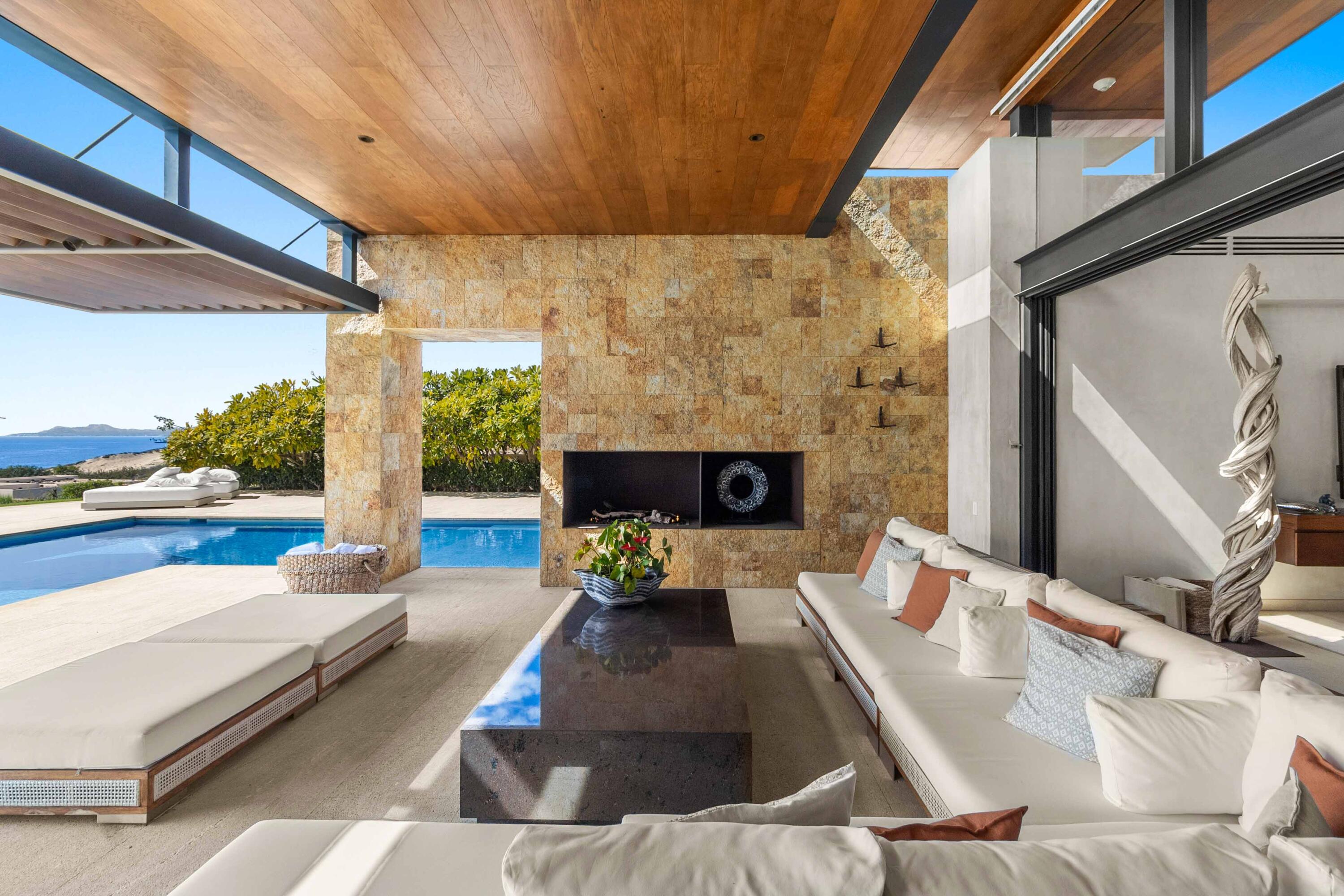 10 The Enclave, Ritz Carlton Zadun Residences