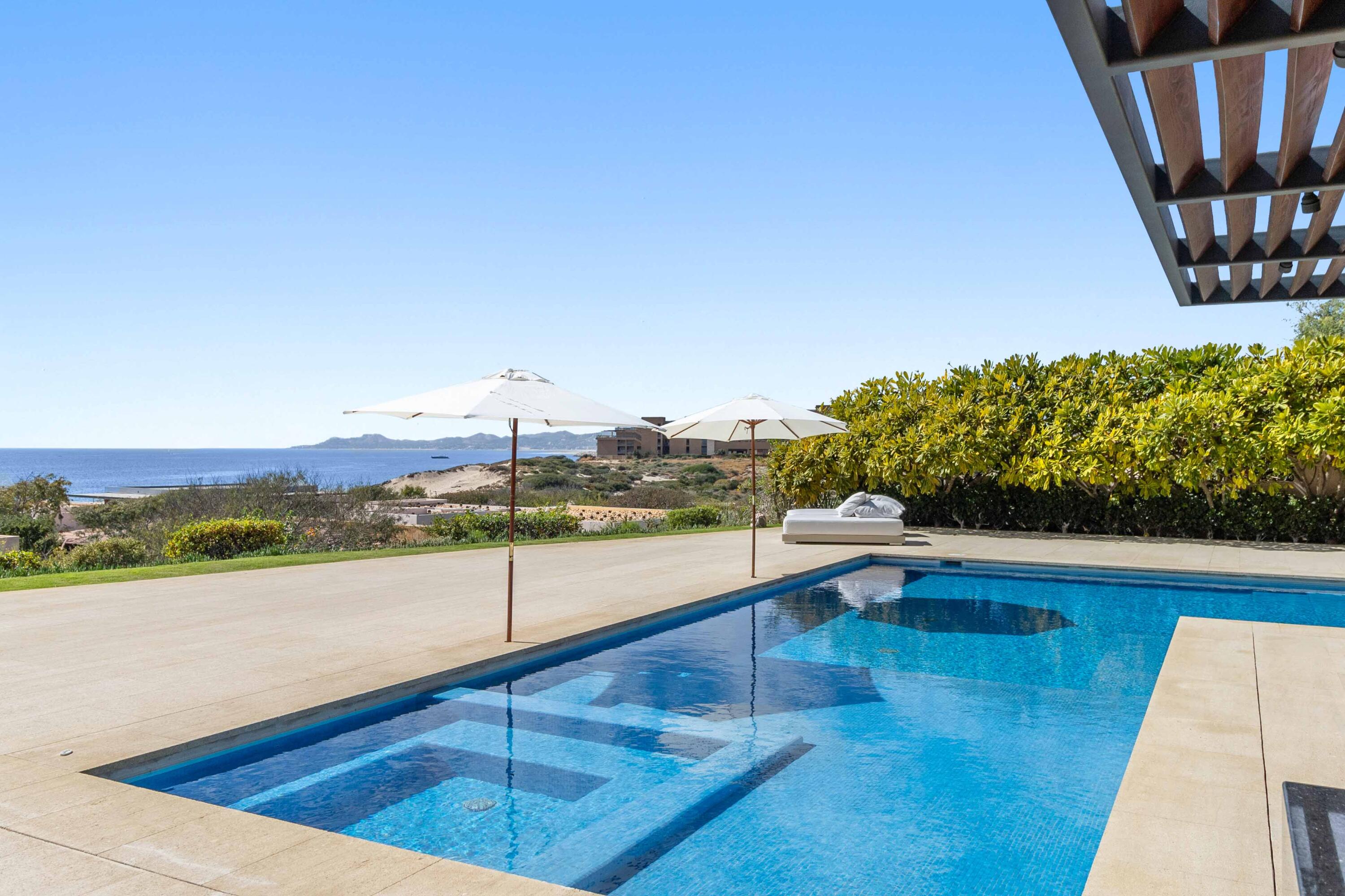 10 The Enclave, Ritz Carlton Zadun Residences