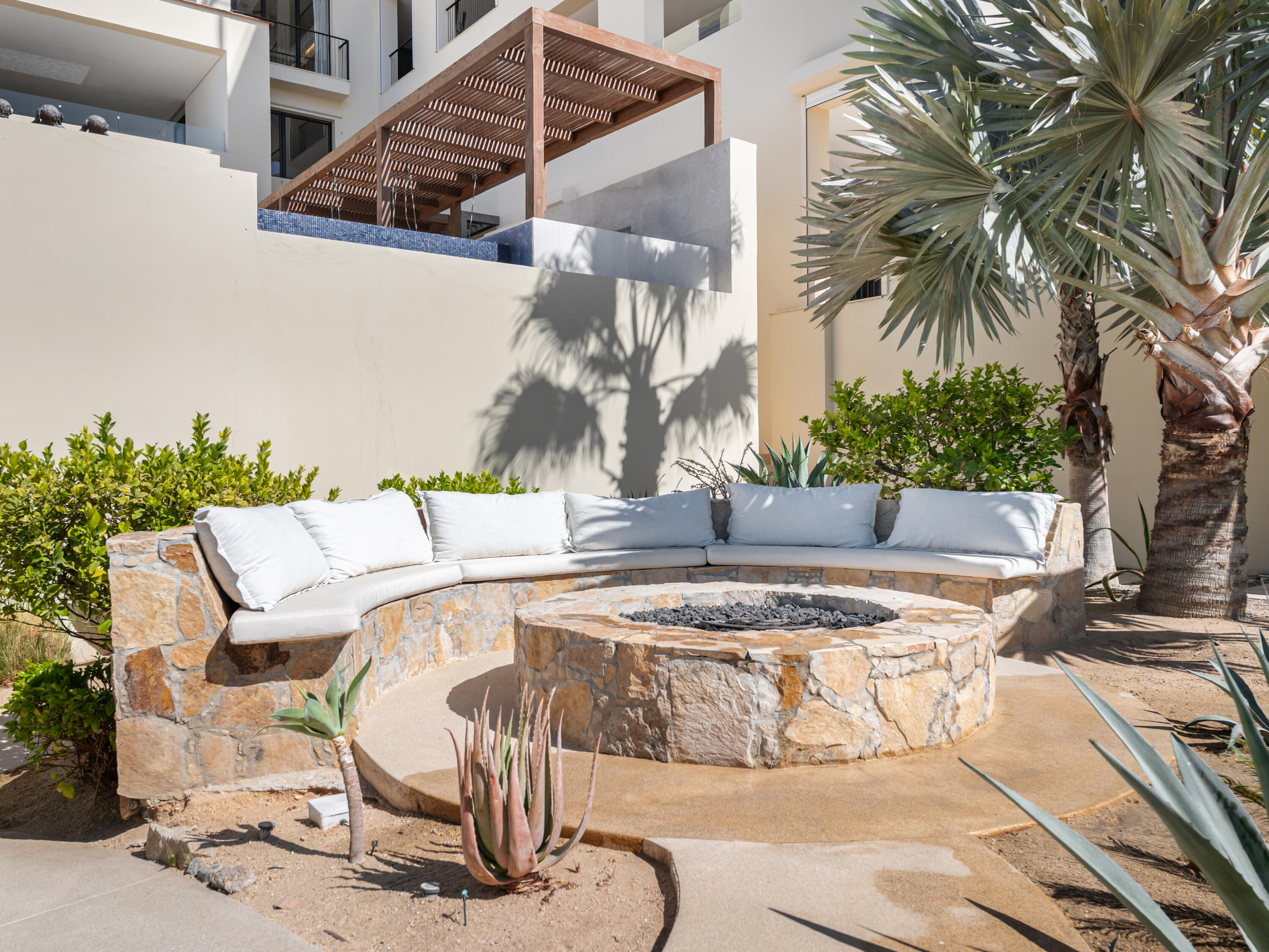 1 Homes Cabo
