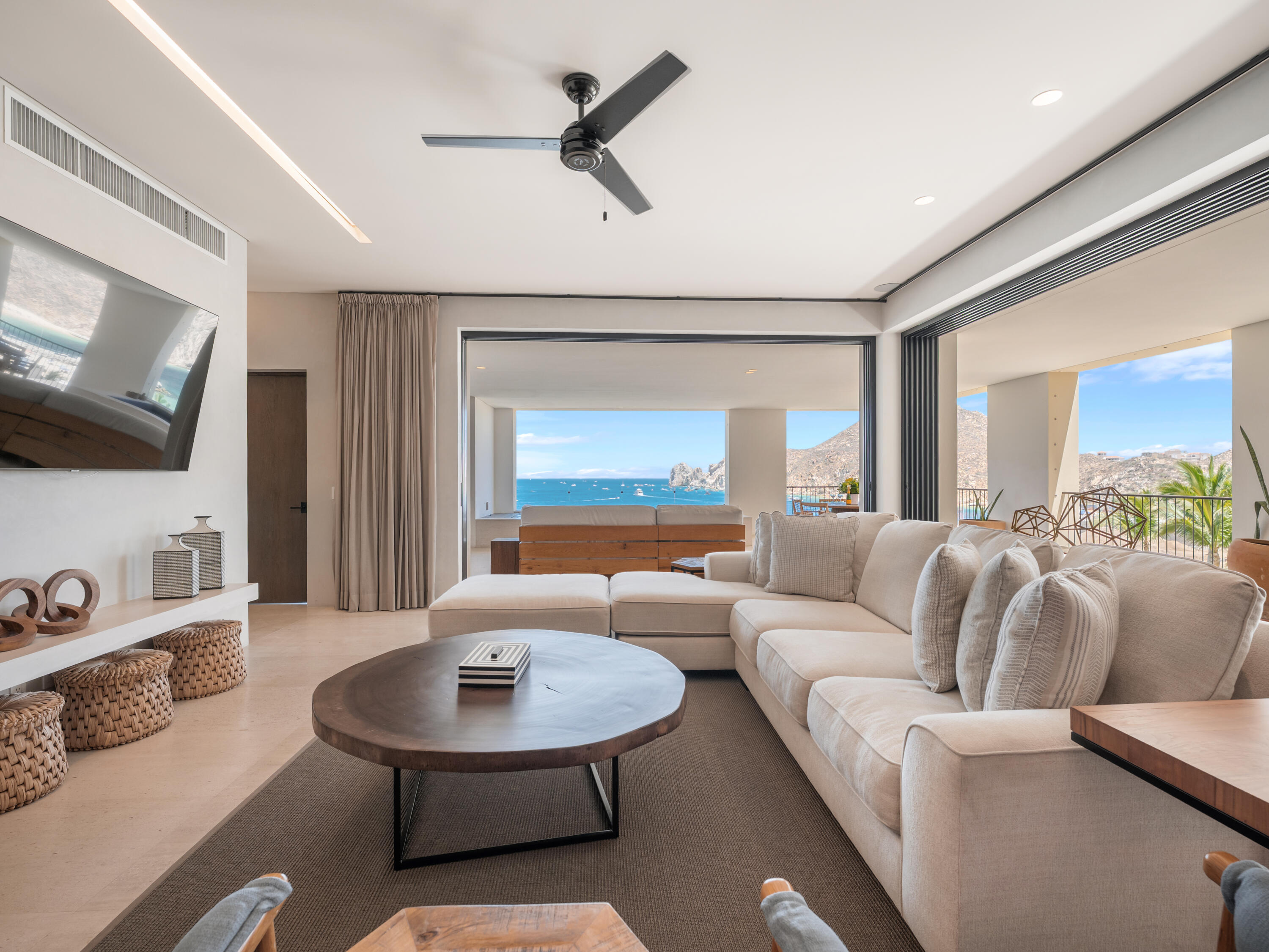 1 Homes Cabo