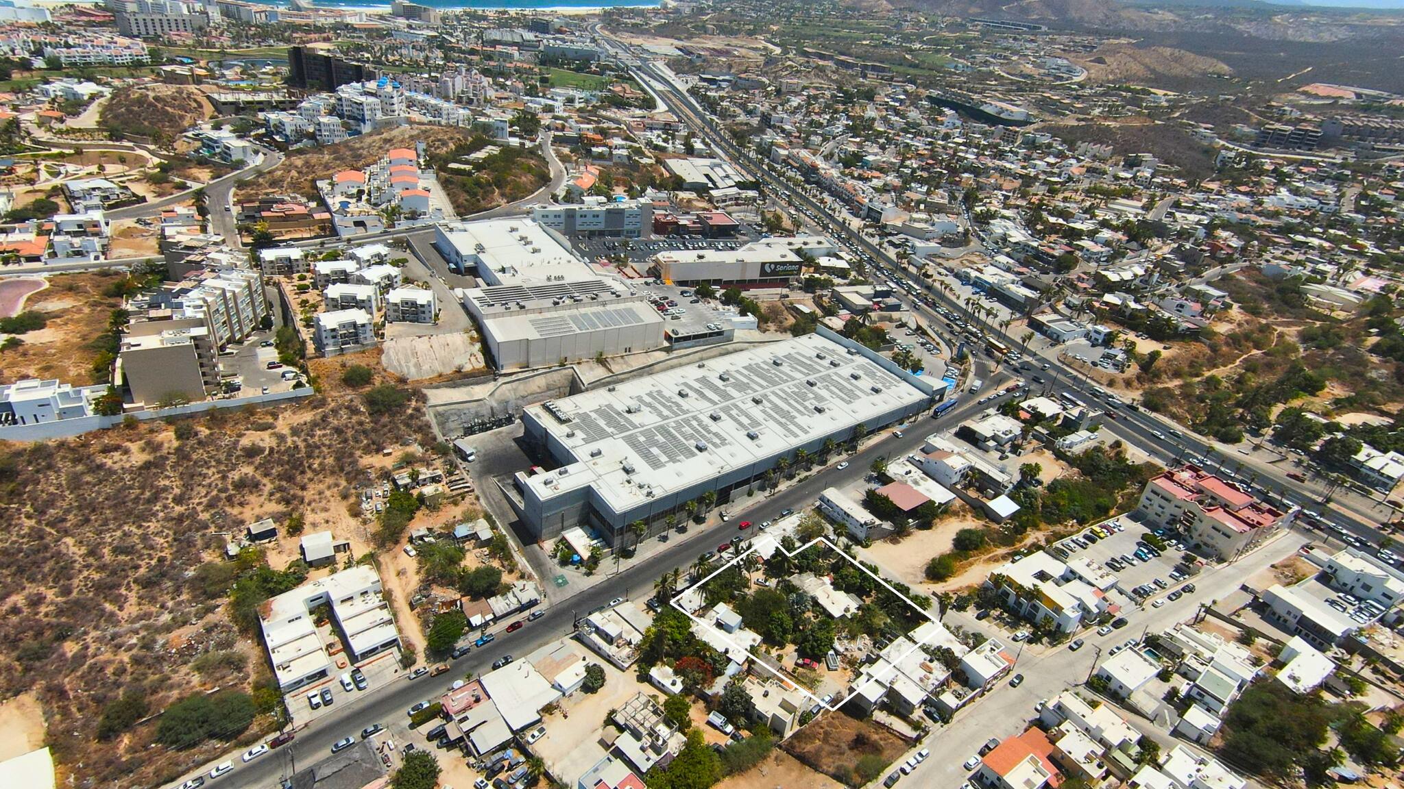 08 C. Valerio González, WALMART LAND