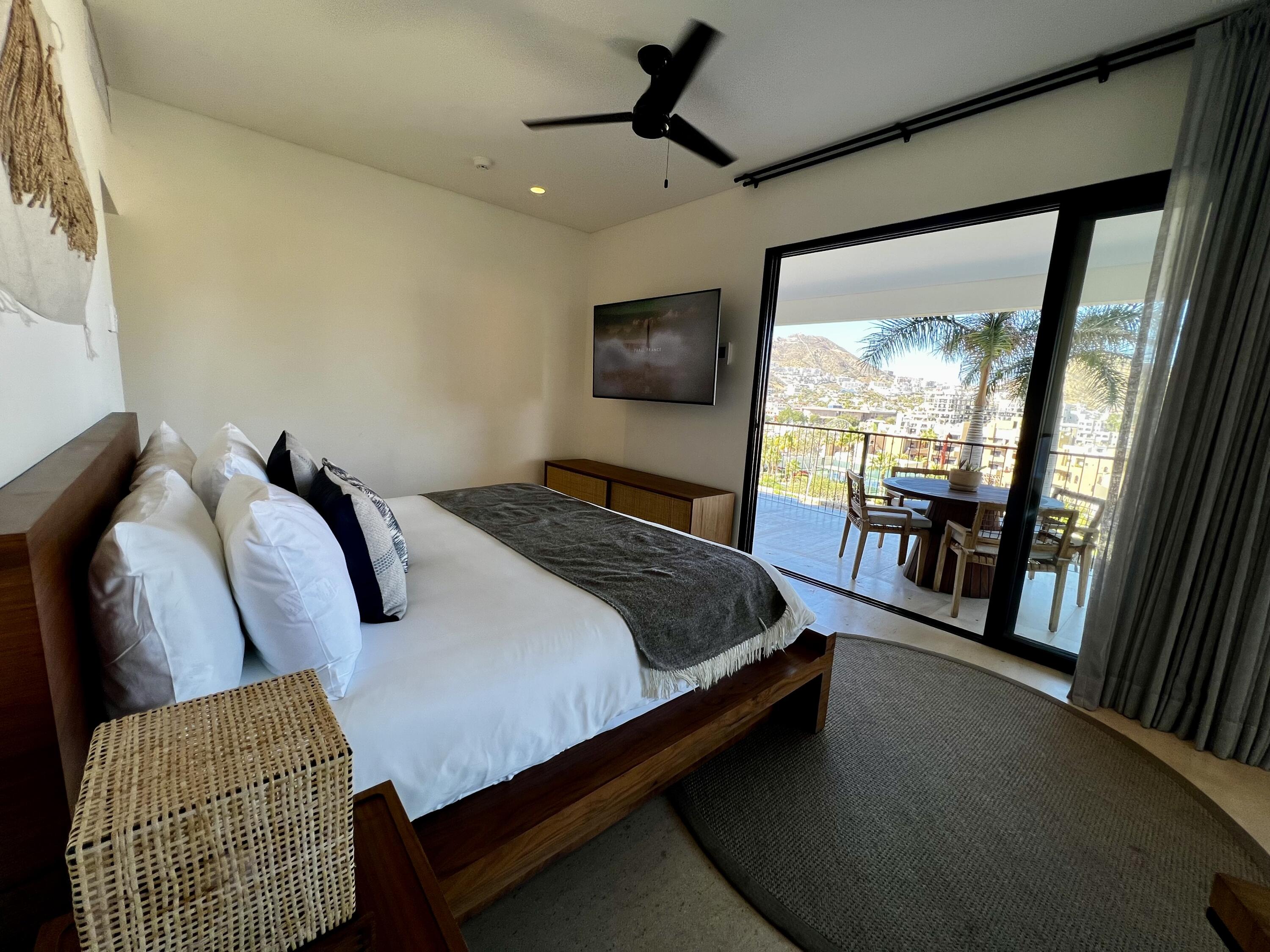 1Homes - Hacienda Beach Club