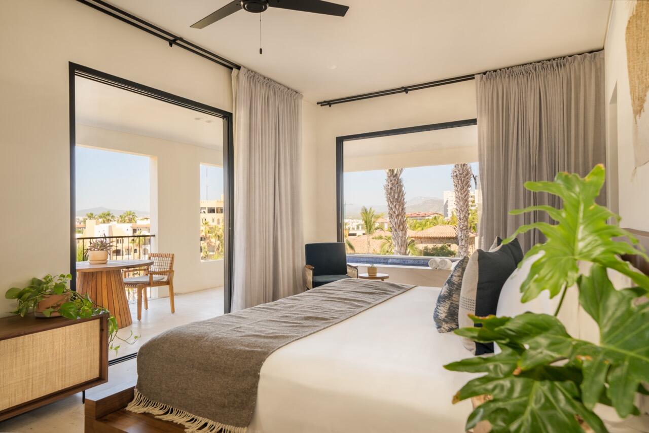 1Homes - Hacienda Beach Club