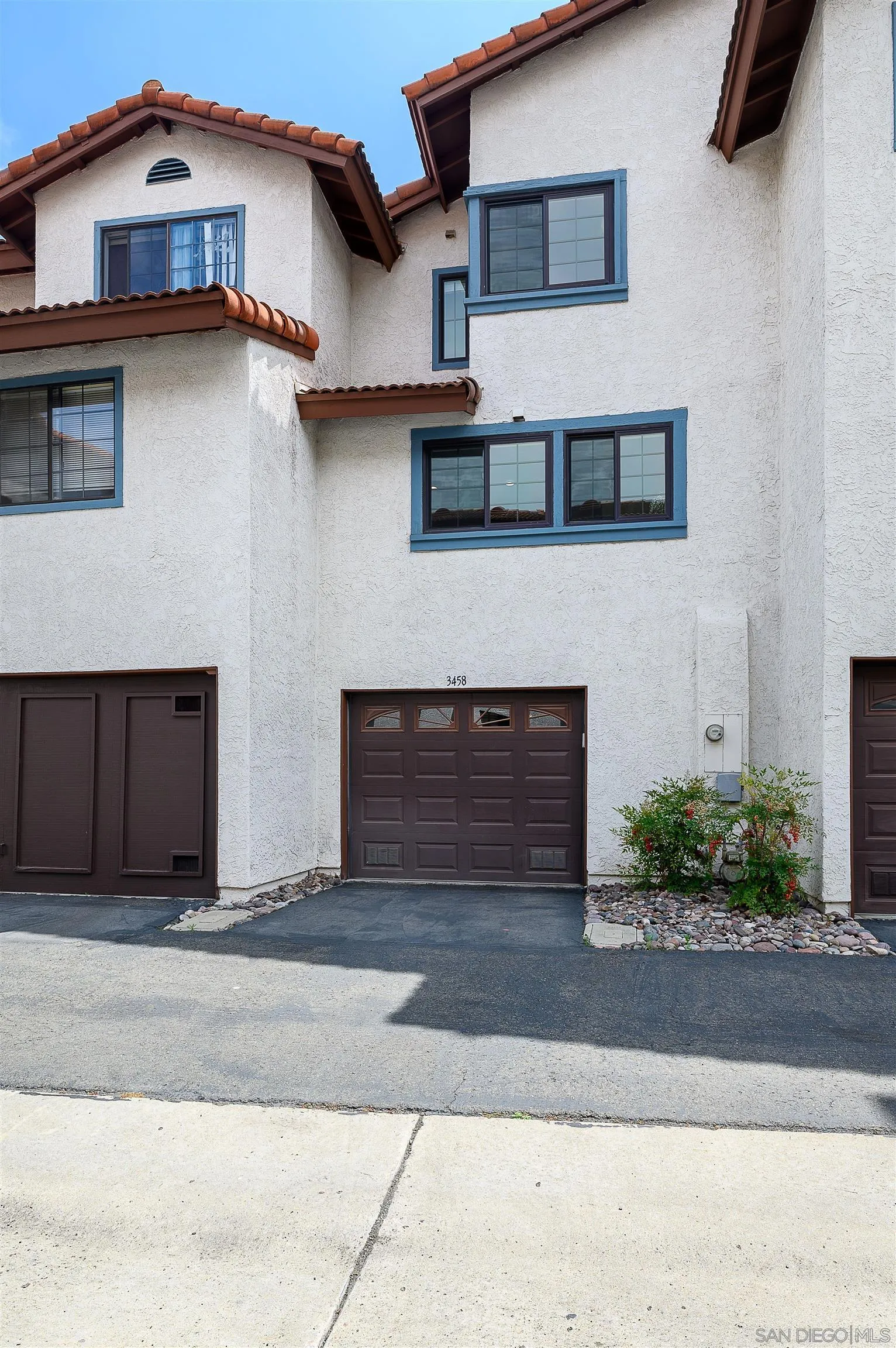 3458 Mission Mesa Way