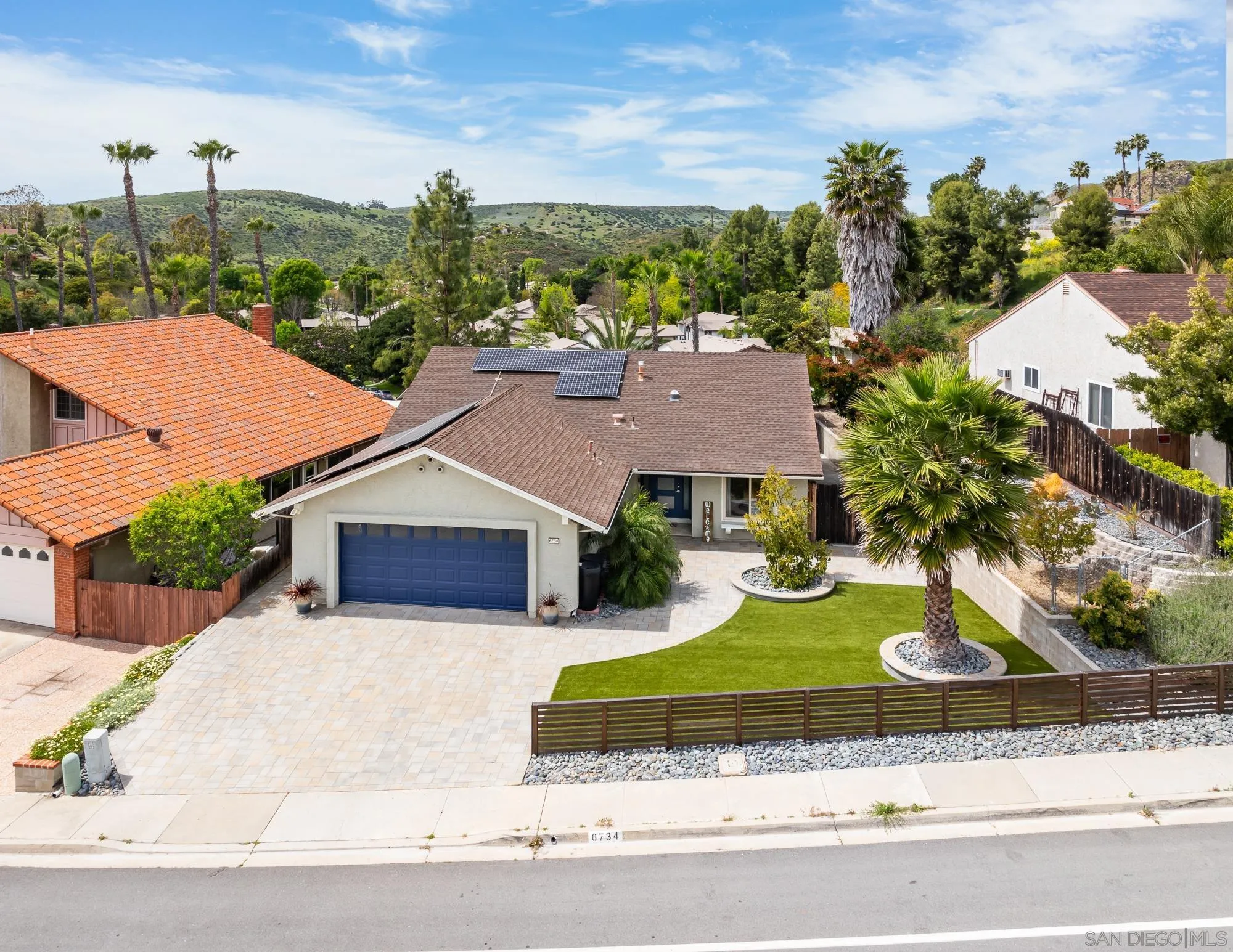 6734 Winding Creek