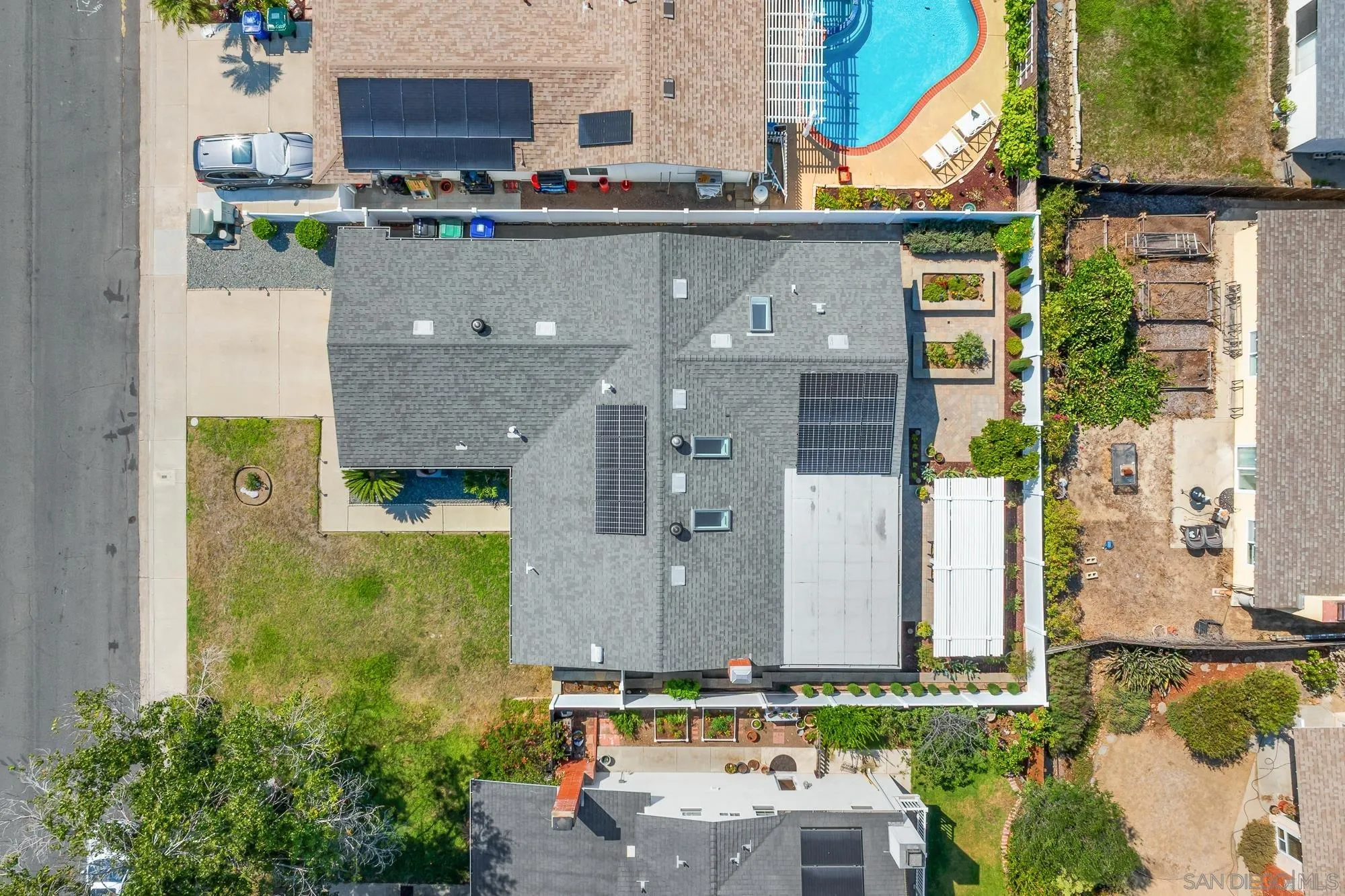 6490 Oakridge Road