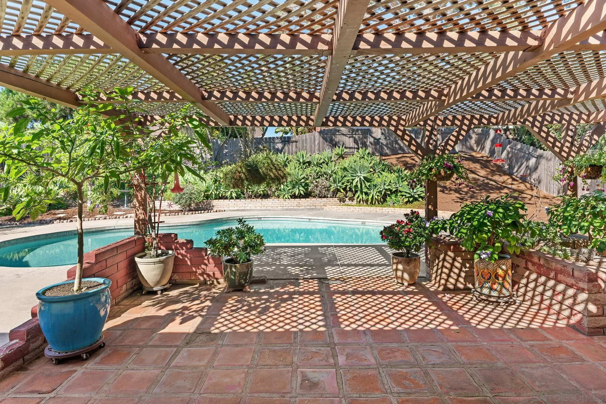 8041 Laurelridge Road