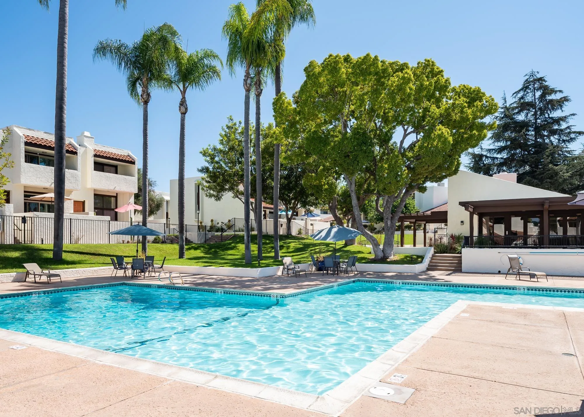 6763 Caminito Del Greco