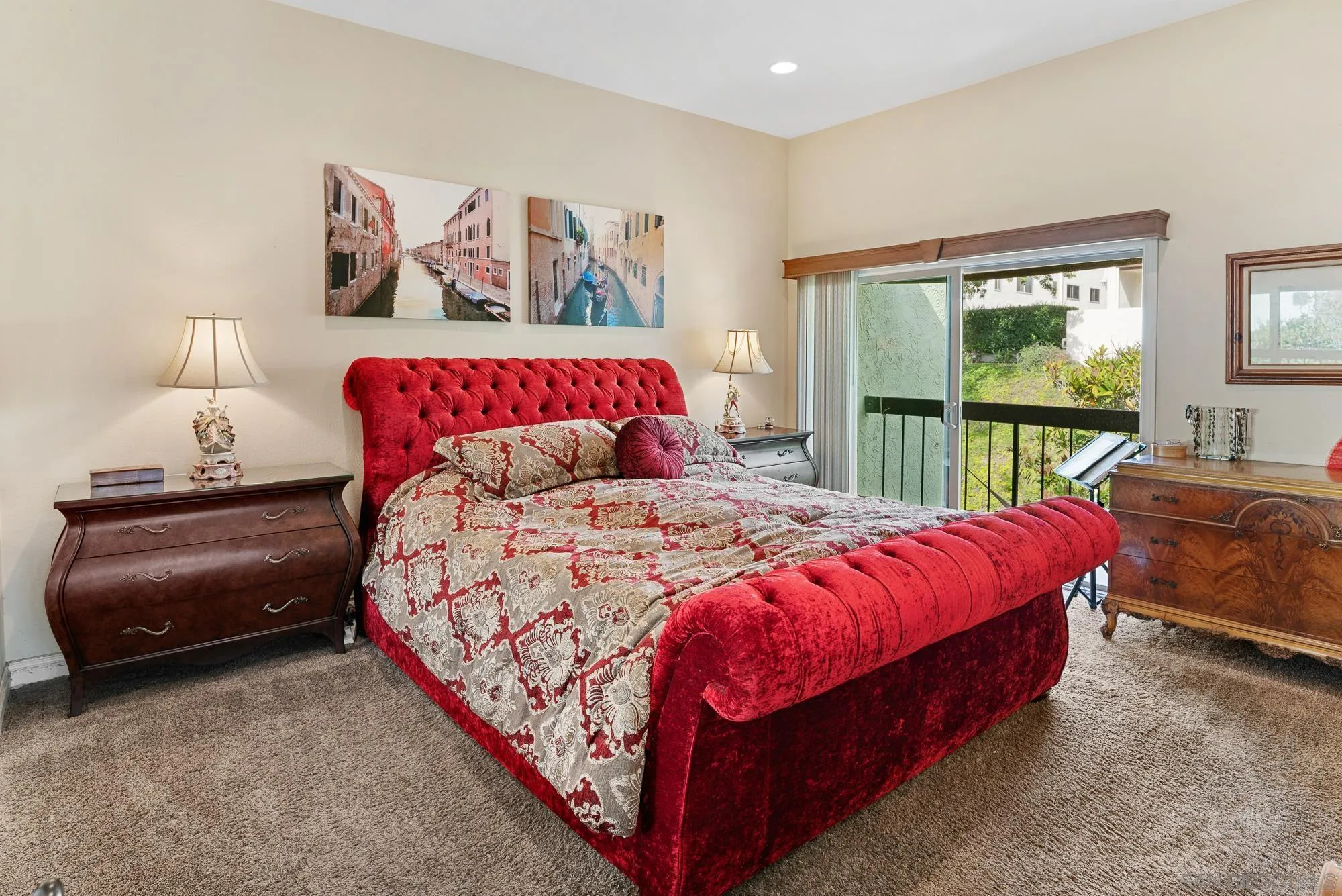 6763 Caminito Del Greco