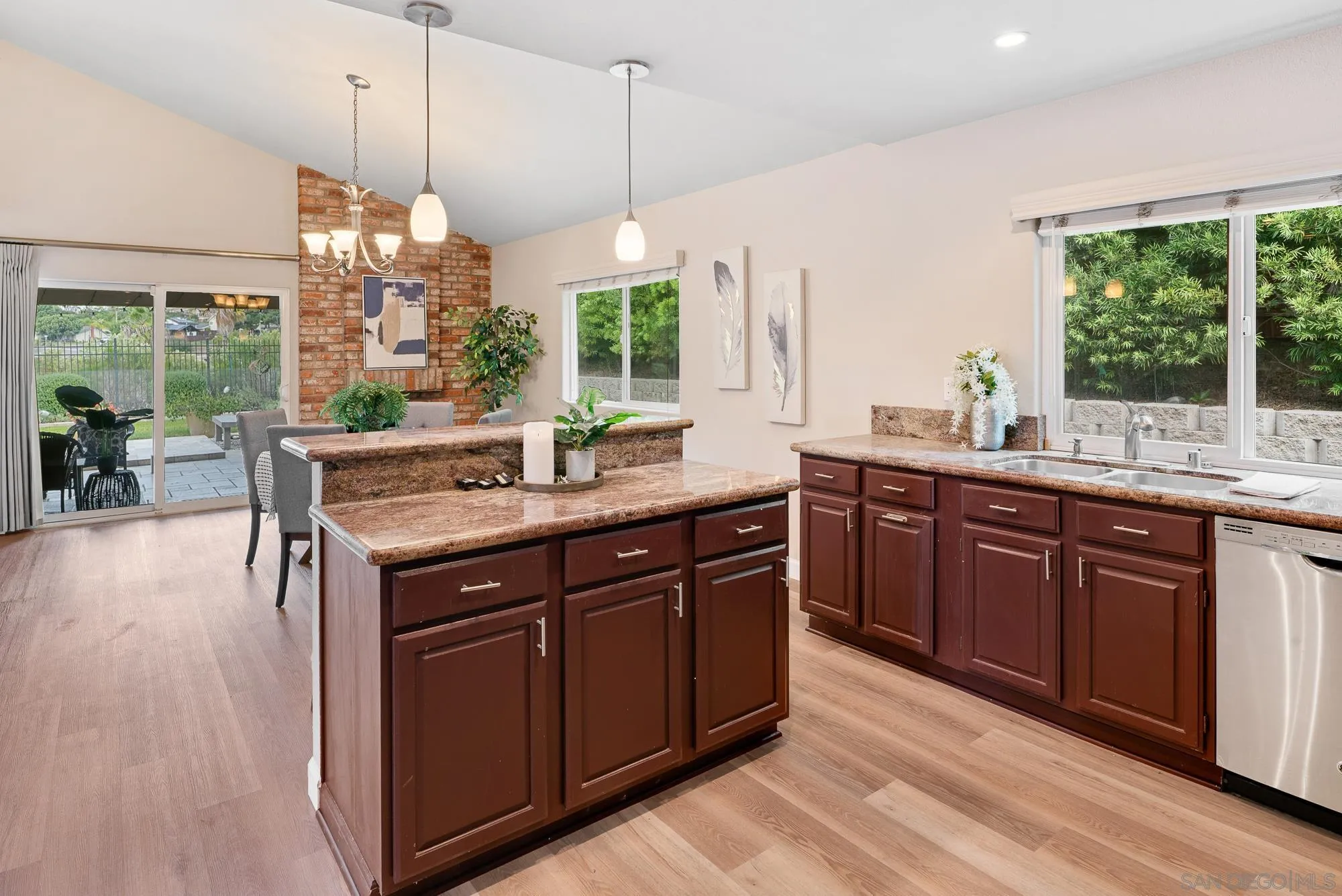 5908 Highplace