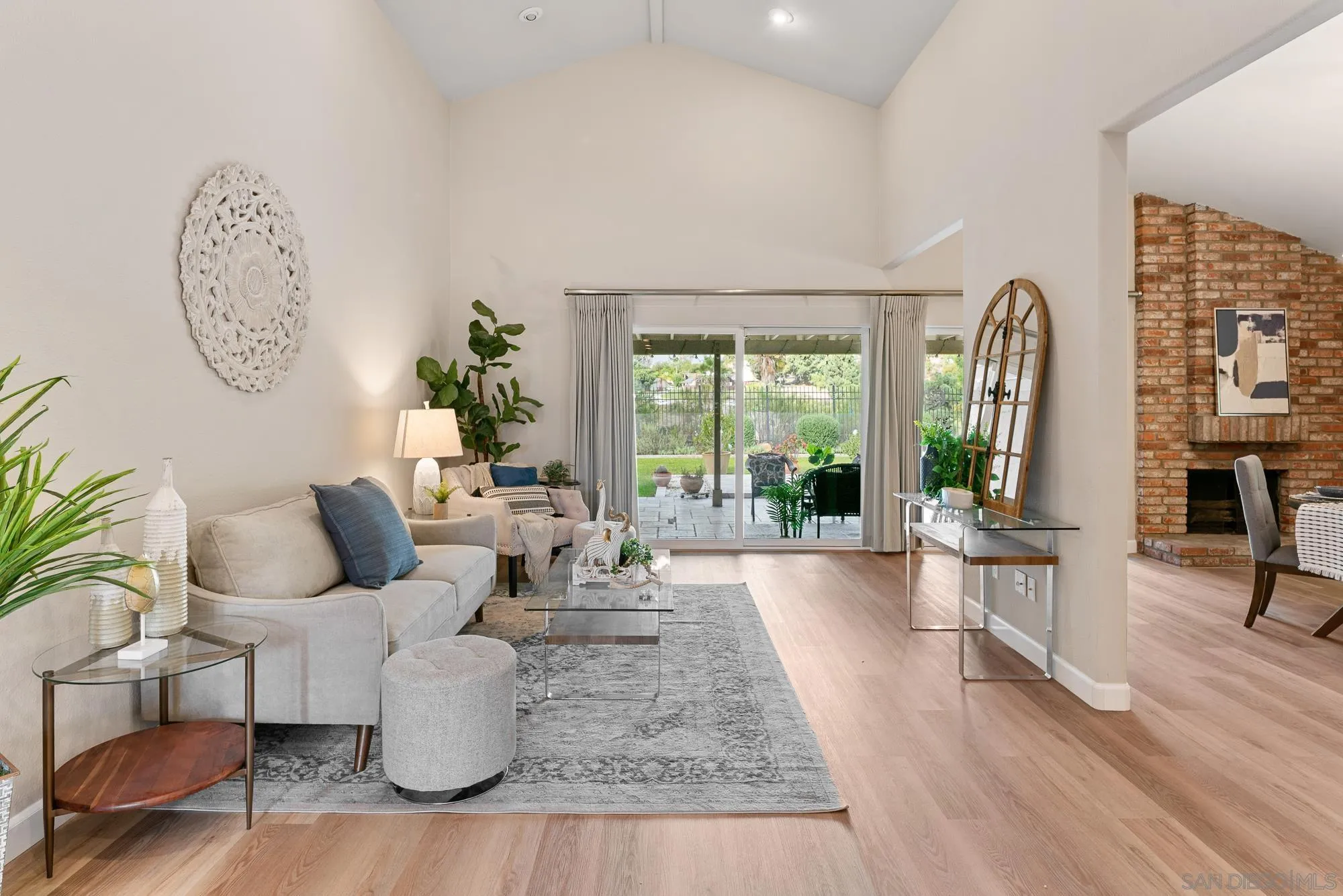 5908 Highplace