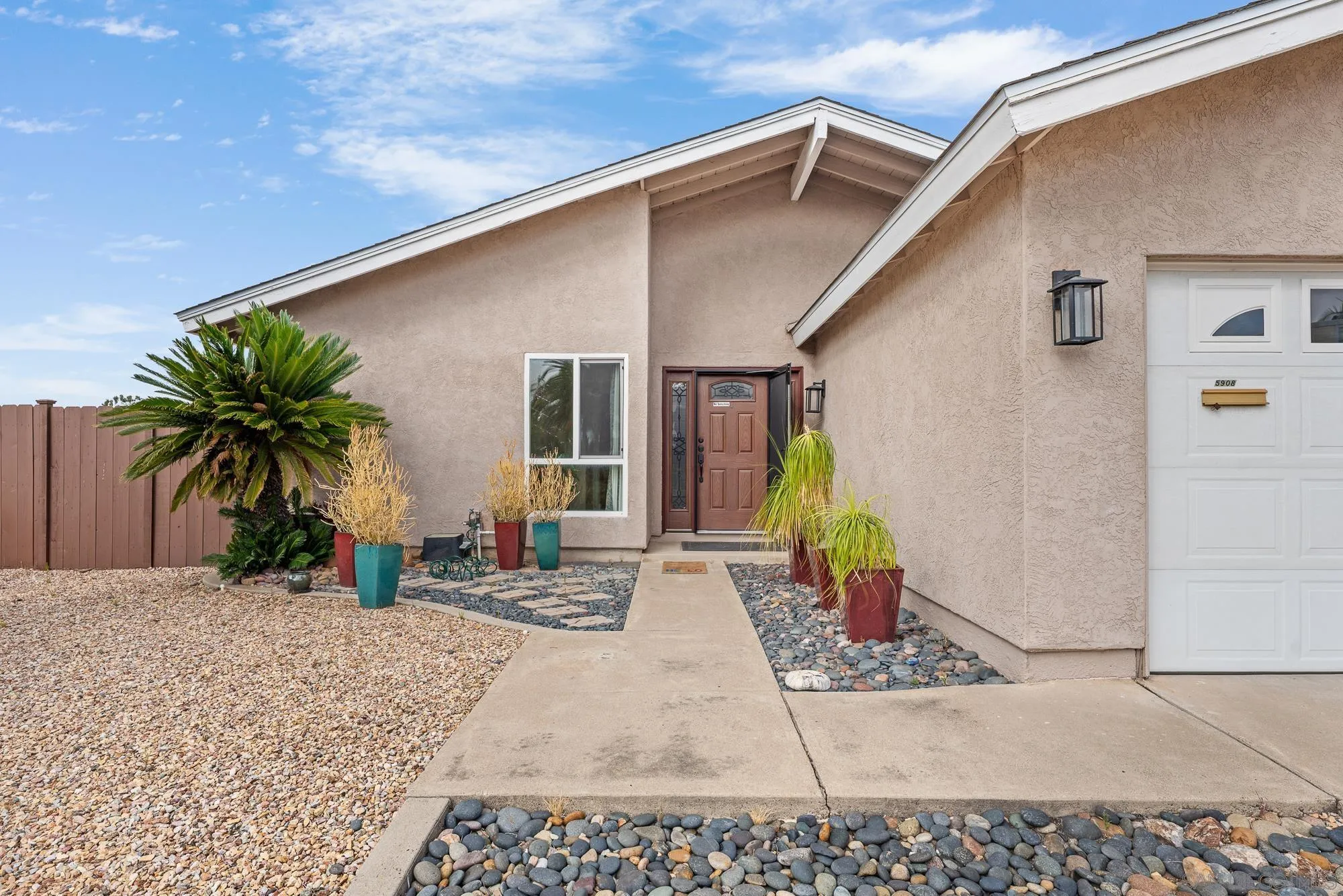 5908 Highplace