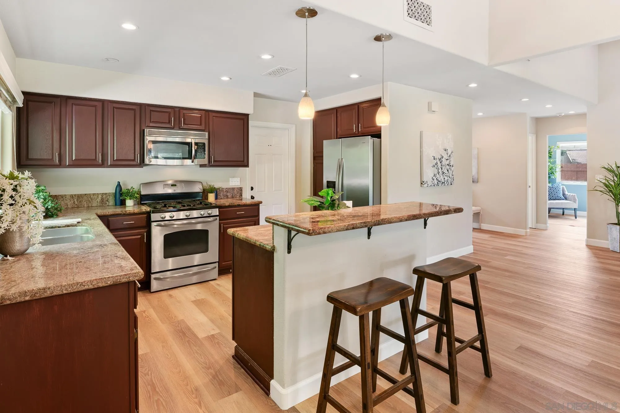 5908 Highplace