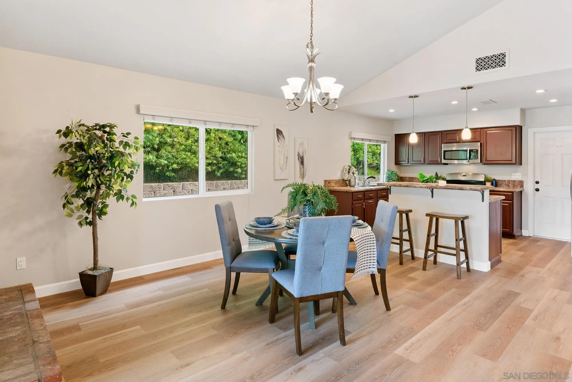 5908 Highplace