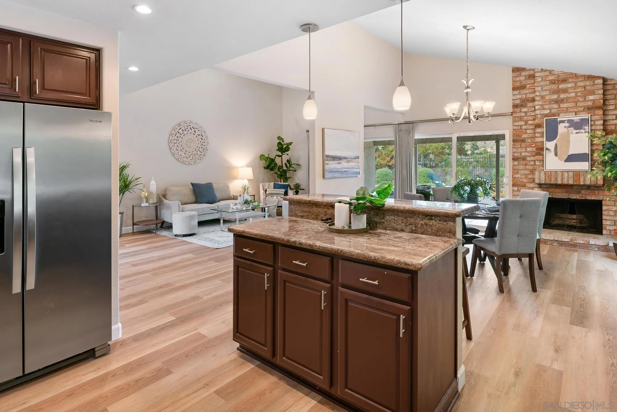 5908 Highplace