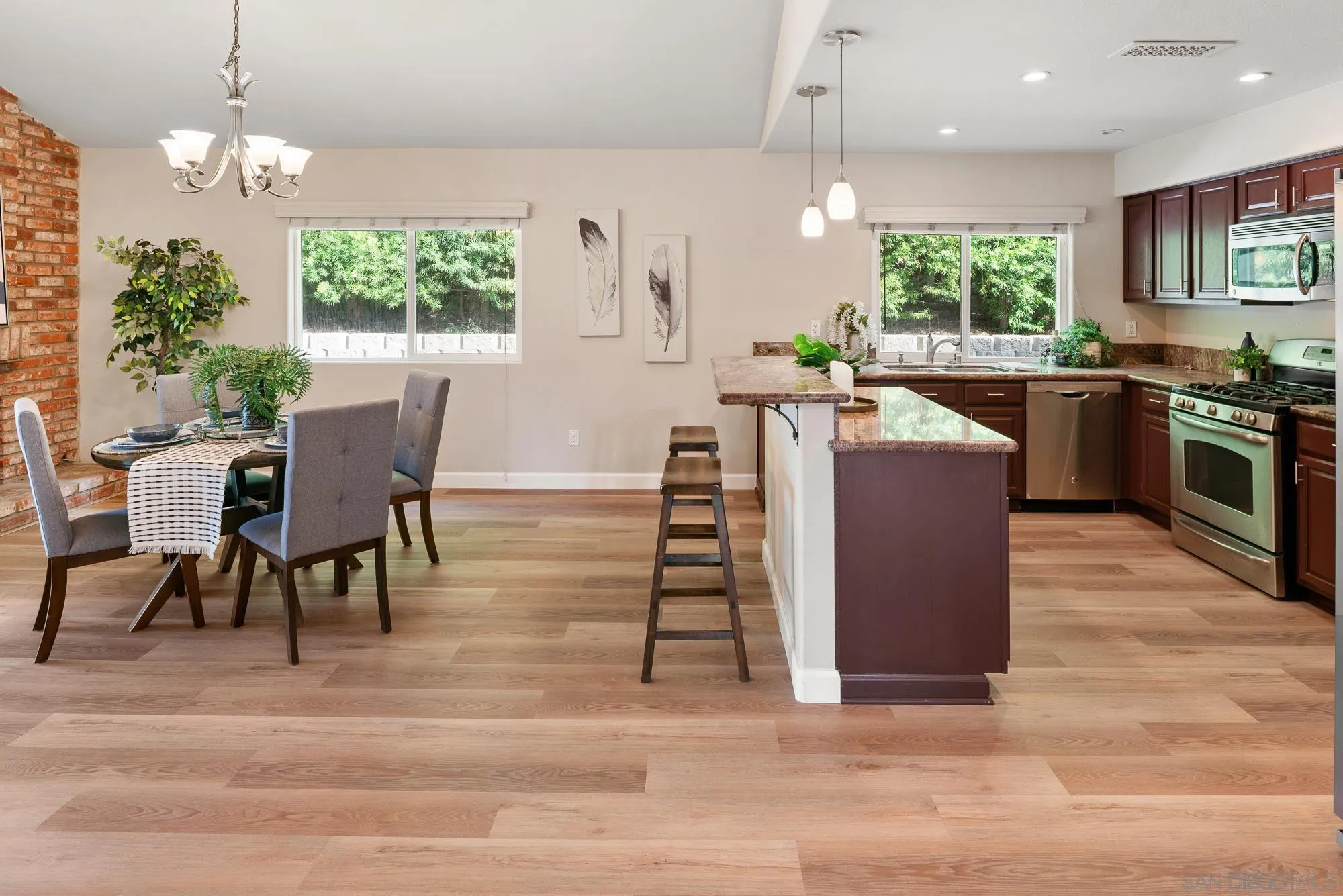 5908 Highplace