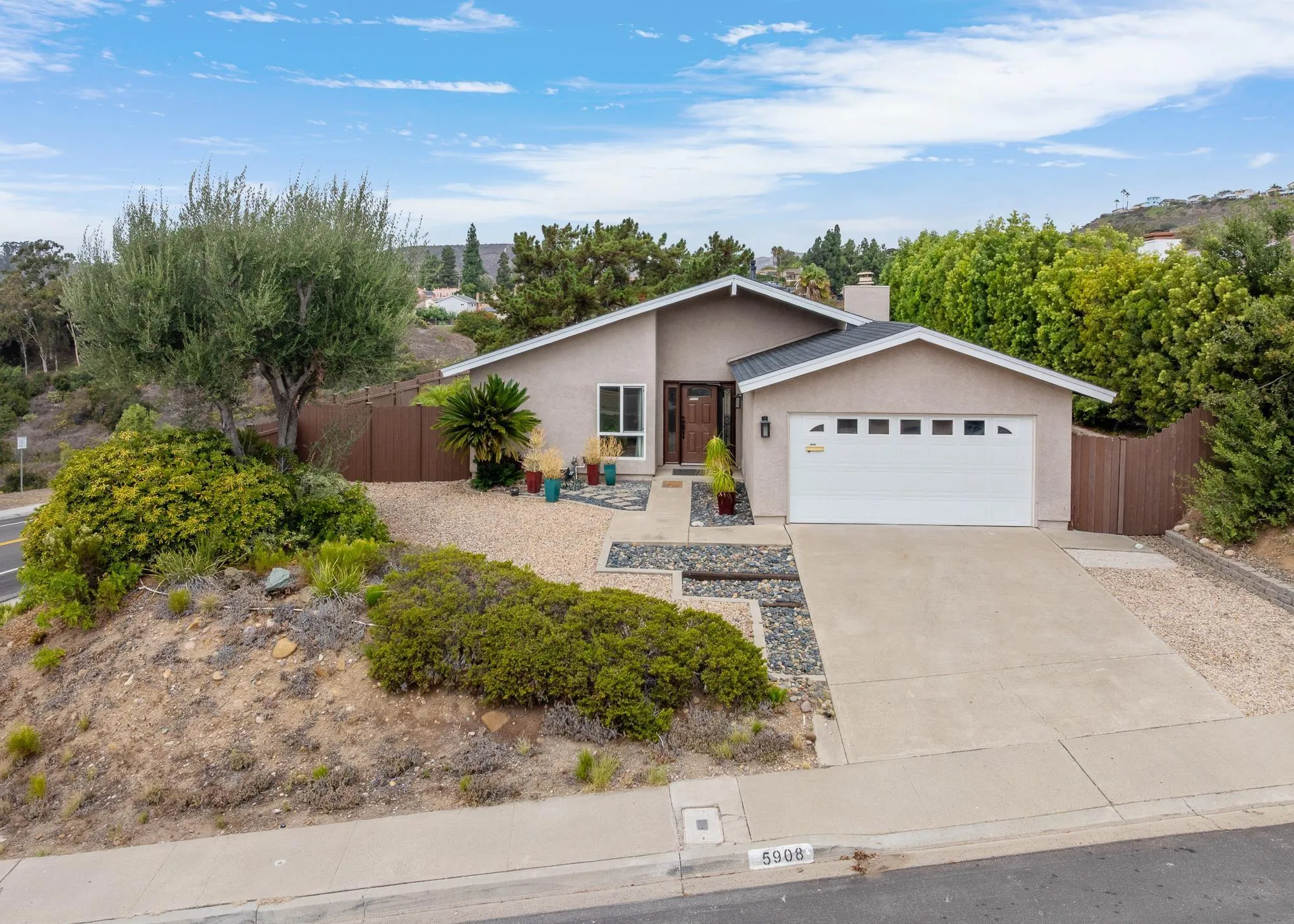 5908 Highplace