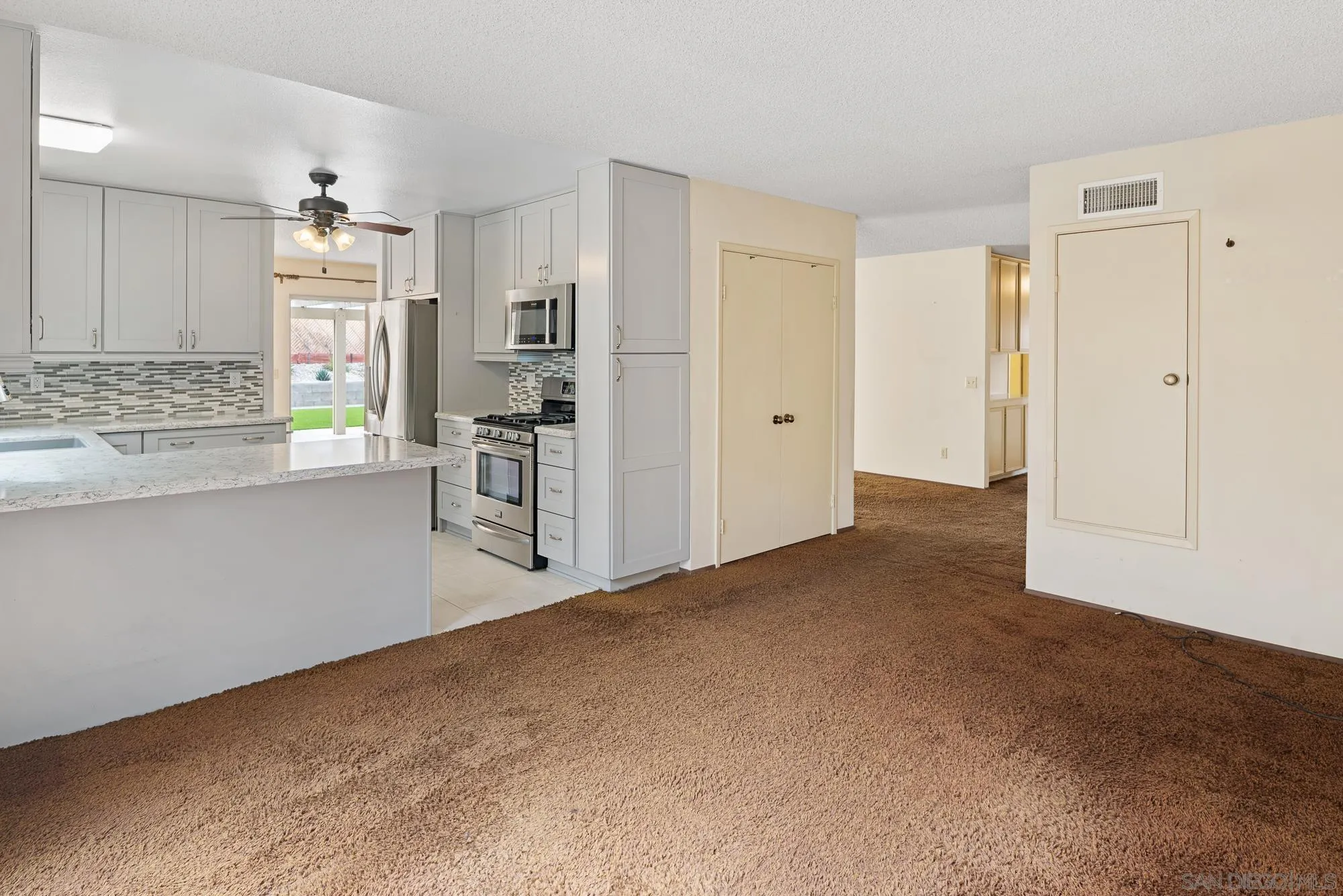 10969 Crystal Springs, Santee