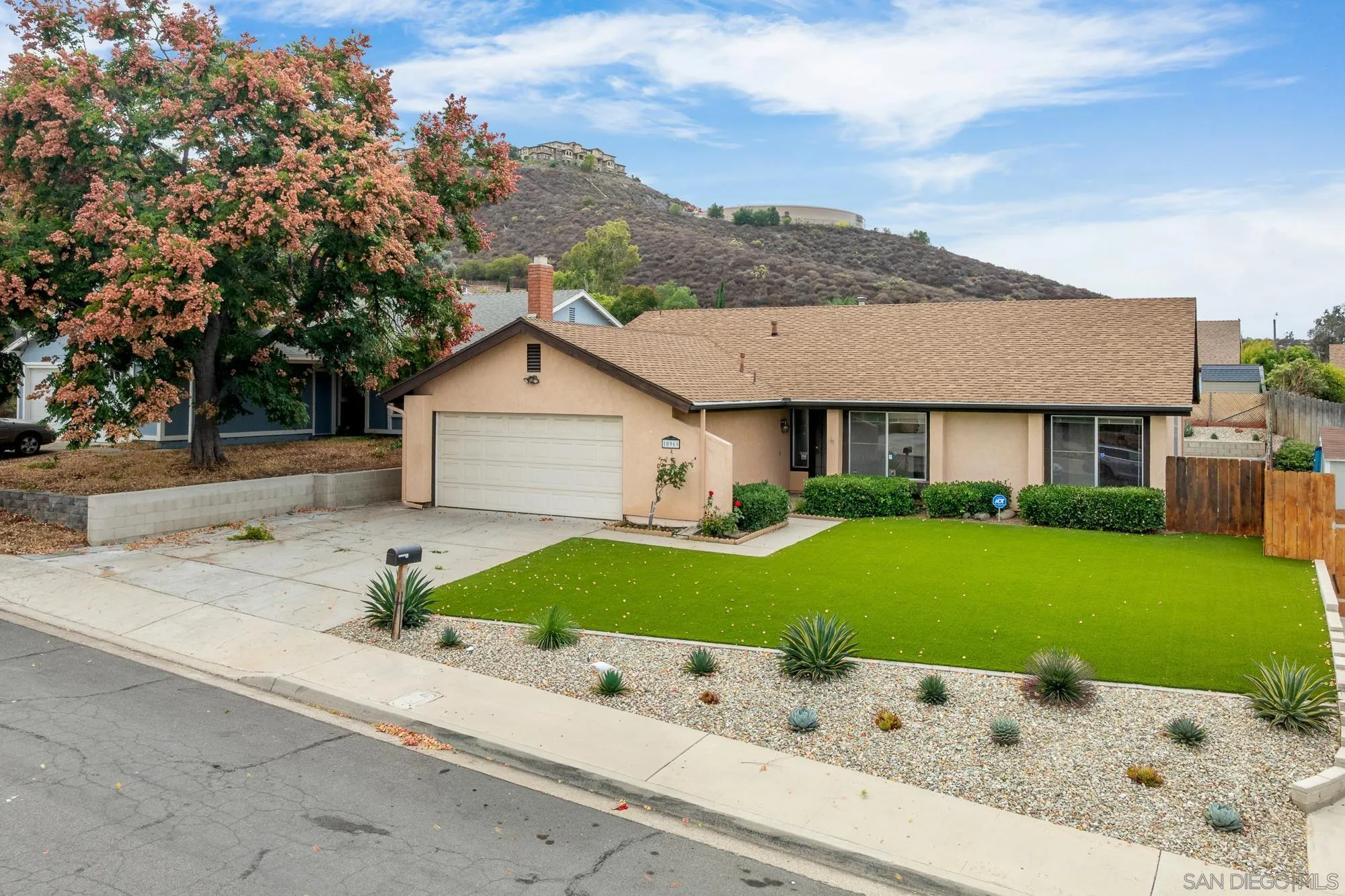 10969 Crystal Springs, Santee